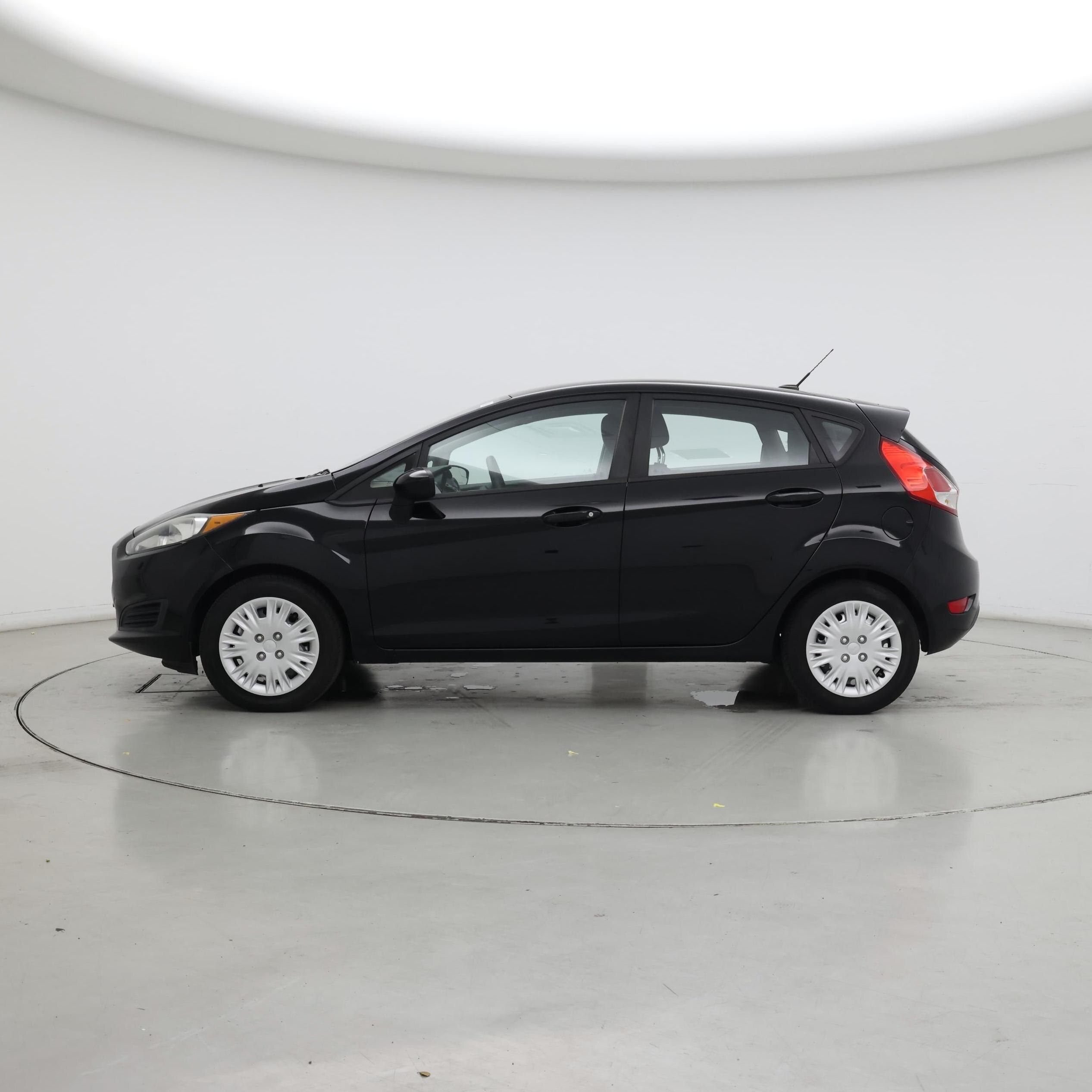 Thumbnail: 2017 Ford Fiesta - 3
