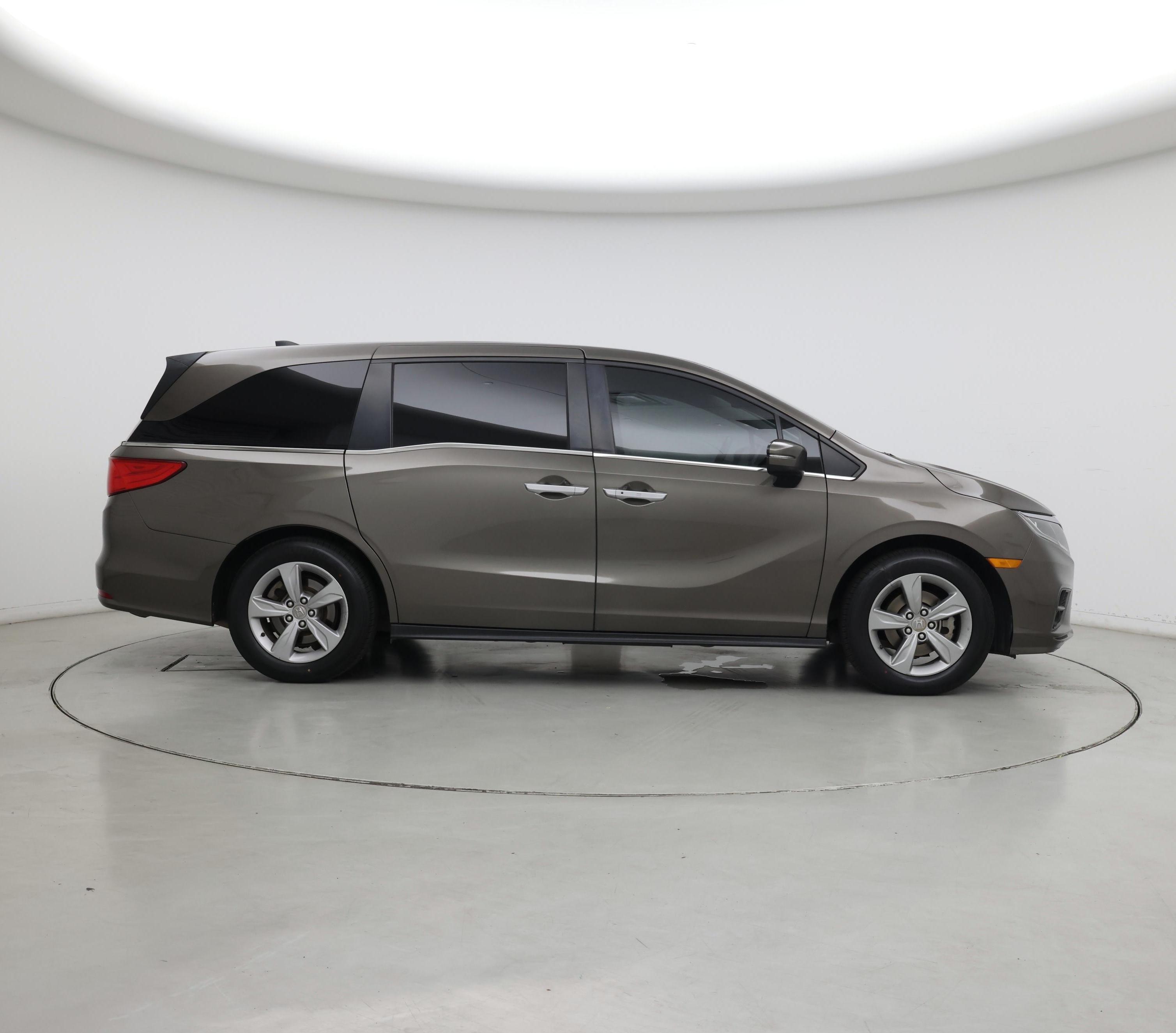 Thumbnail: 2018 Honda Odyssey - 7