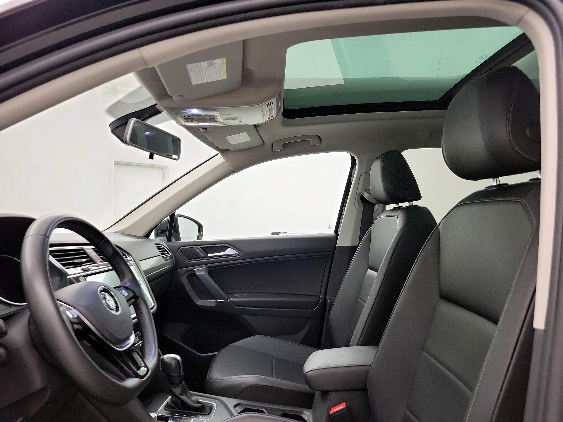 Thumbnail: 2020 Volkswagen Tiguan - 19