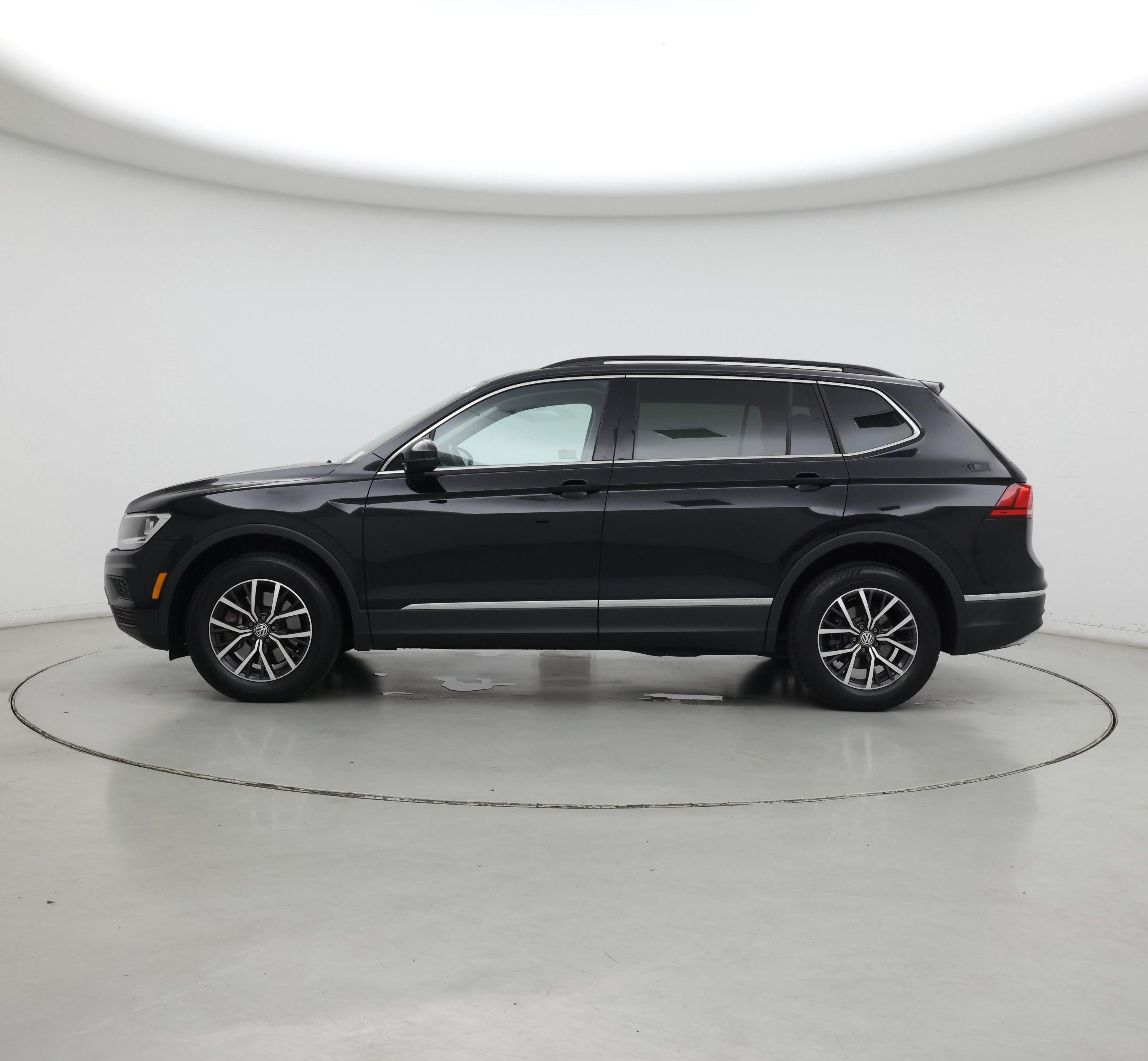 Thumbnail: 2020 Volkswagen Tiguan - 3