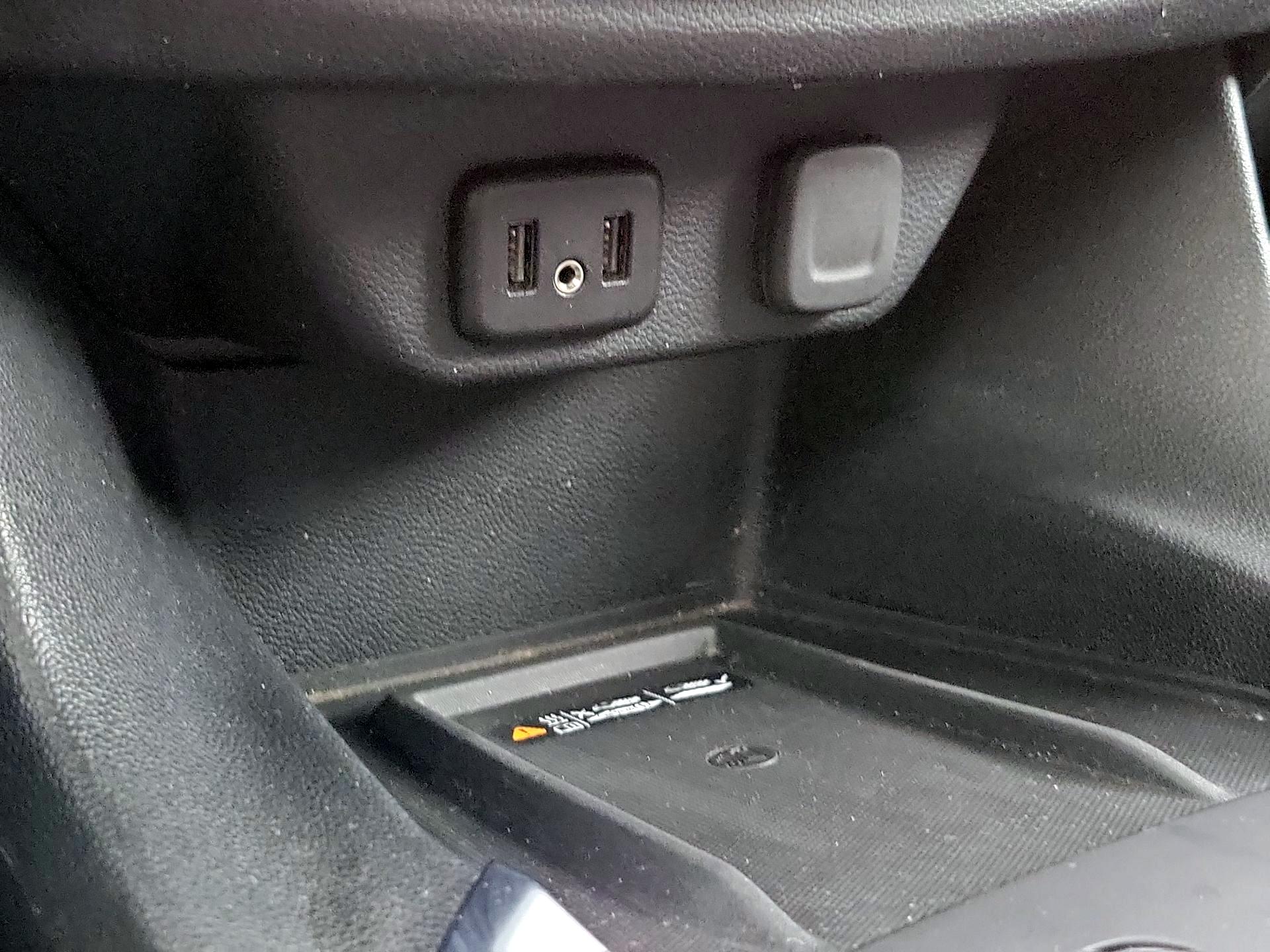 Thumbnail: 2019 Chevrolet Traverse - 19
