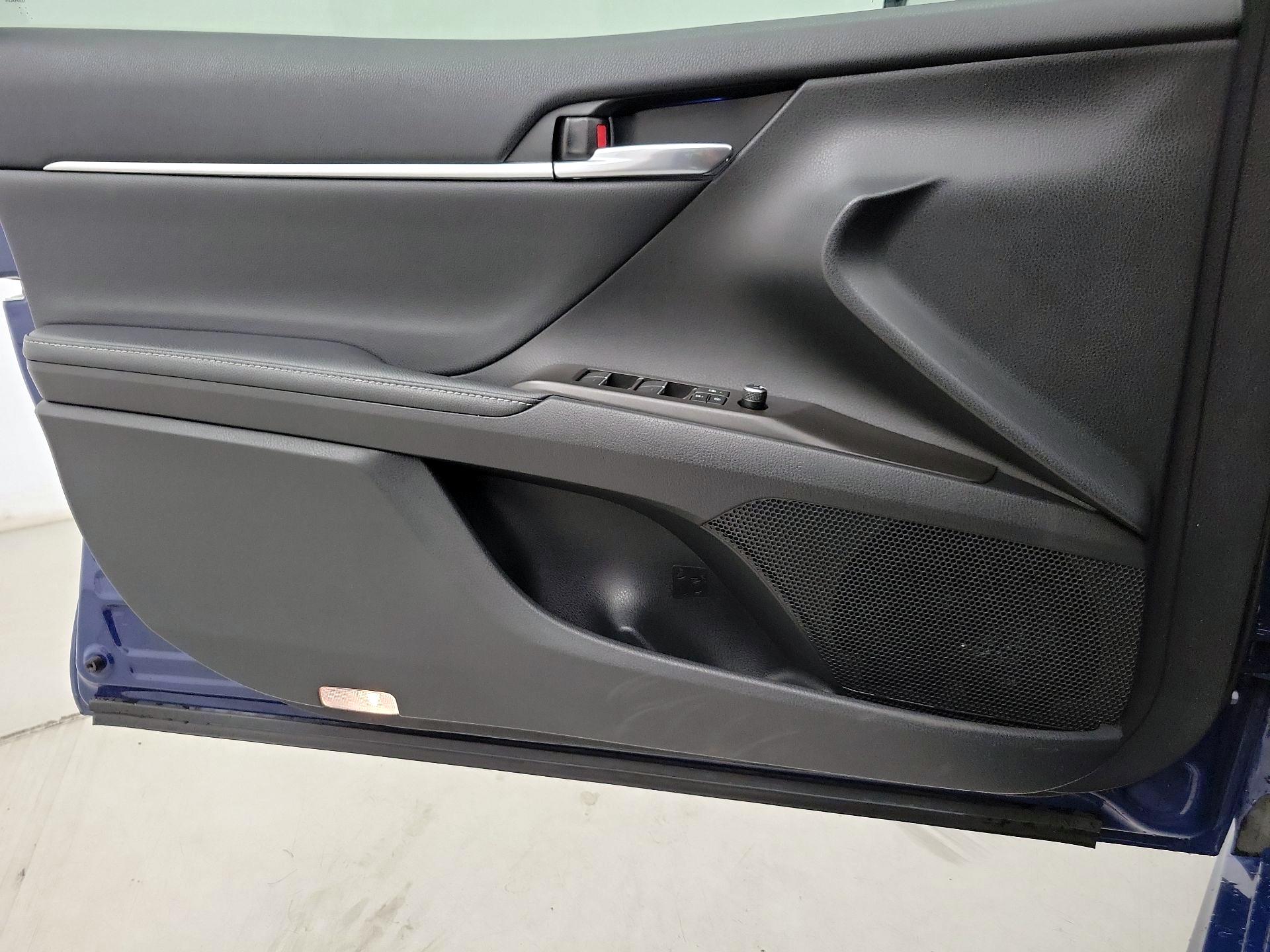 Thumbnail: 2023 Toyota Camry - 12