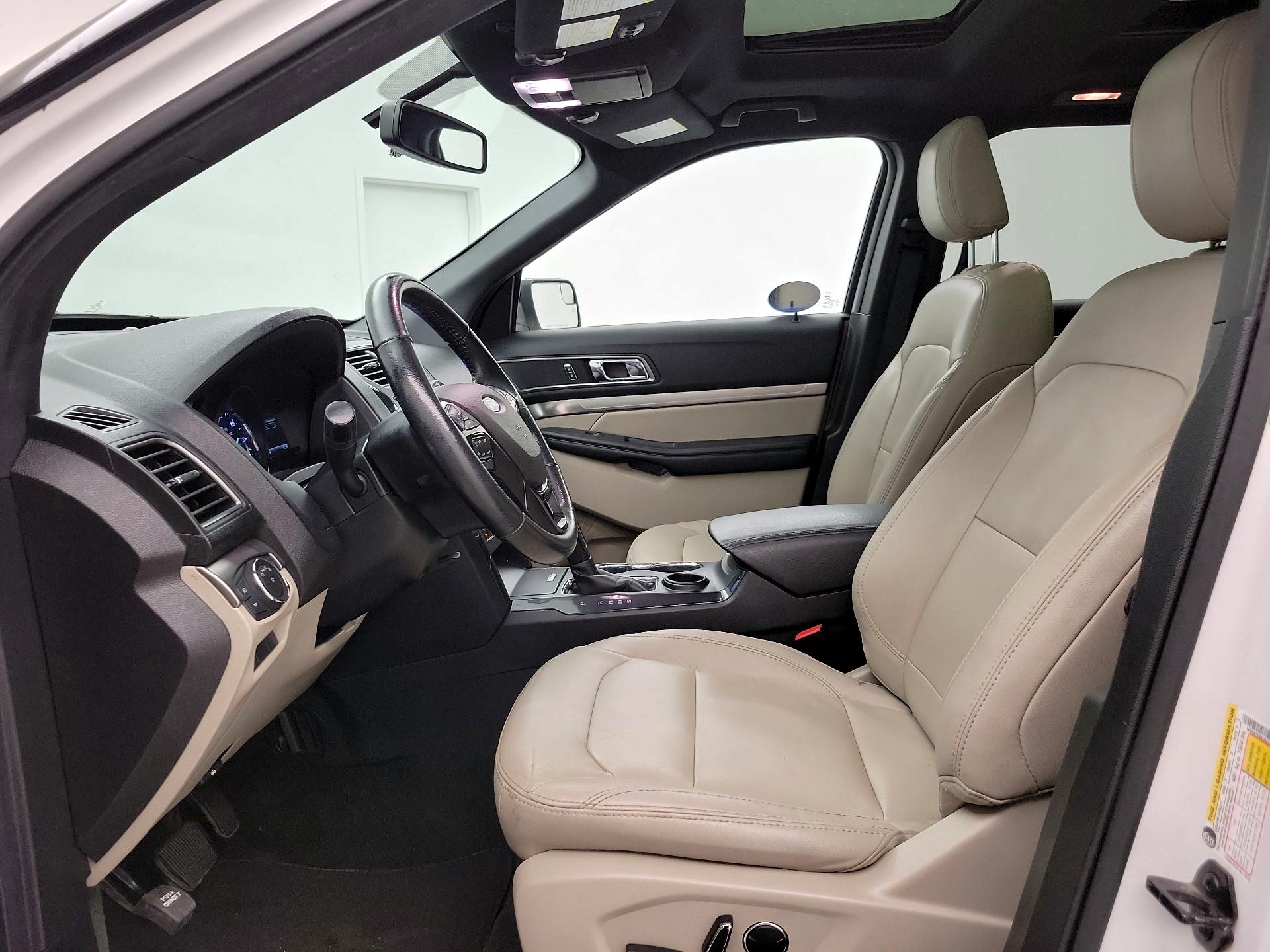 Thumbnail: 2018 Ford Explorer - 11