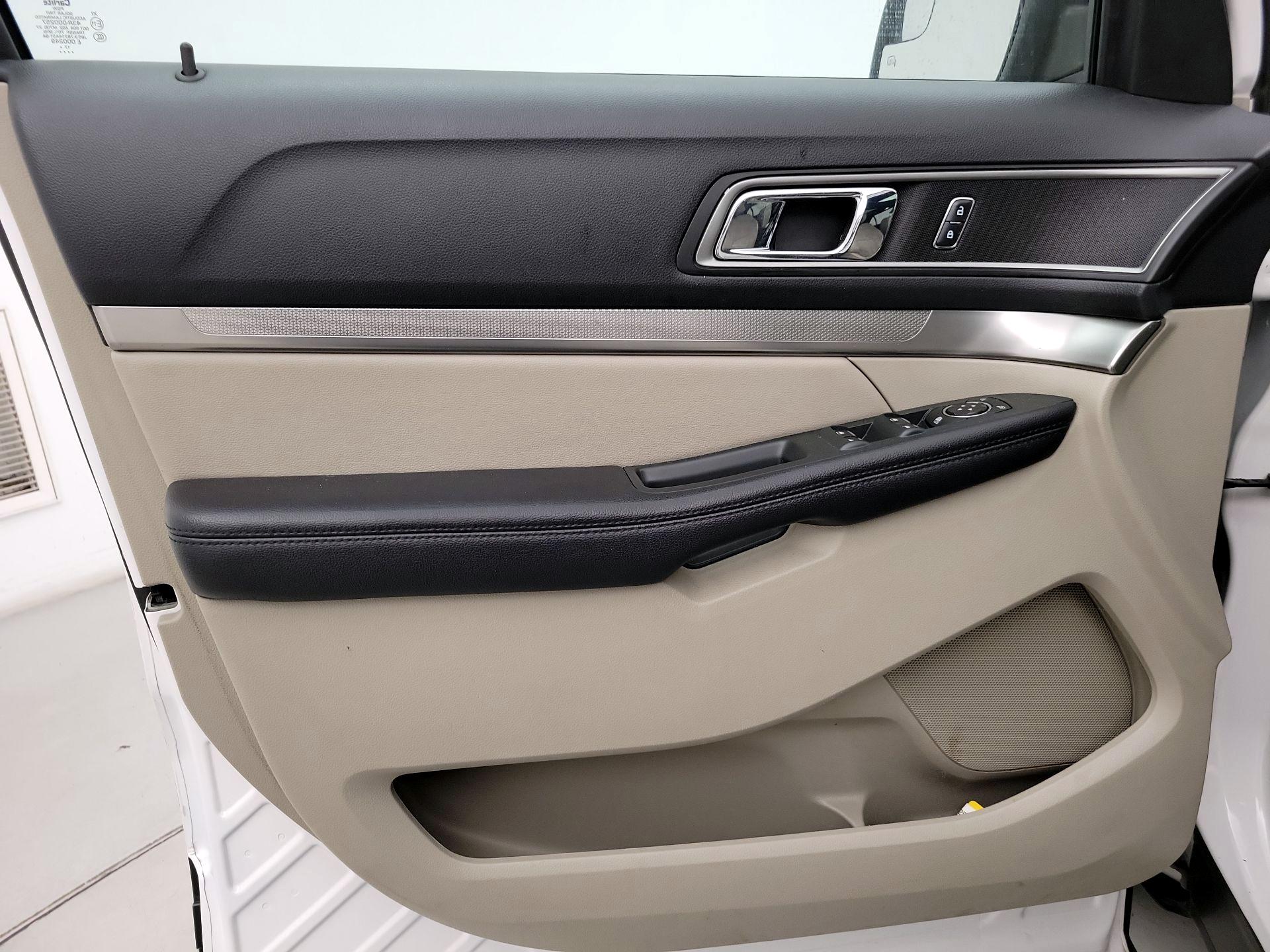 Thumbnail: 2018 Ford Explorer - 12