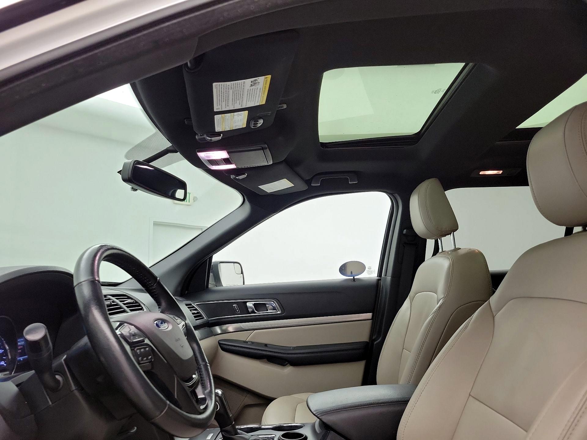 Thumbnail: 2018 Ford Explorer - 20