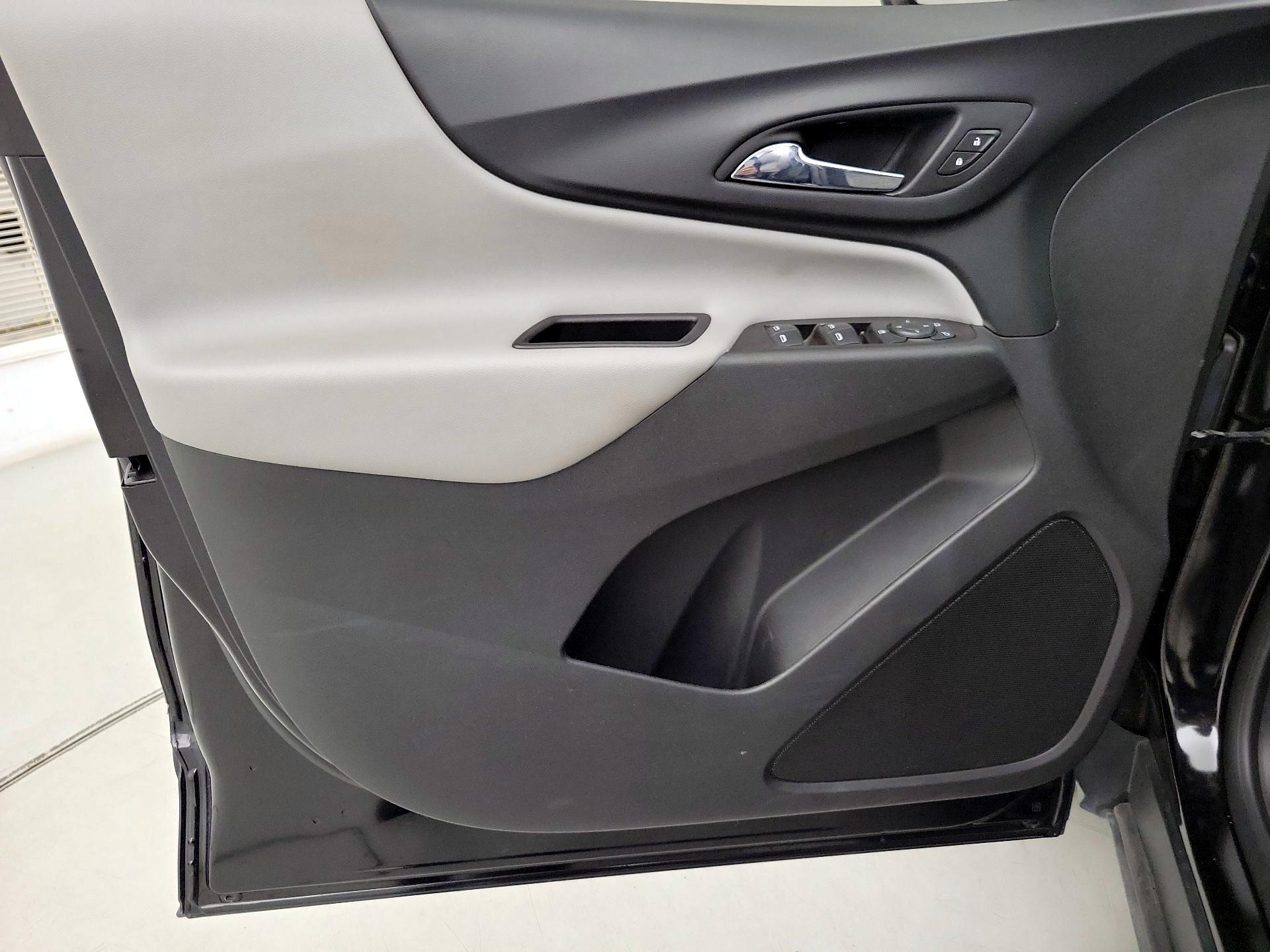 Thumbnail: 2020 Chevrolet Equinox - 12