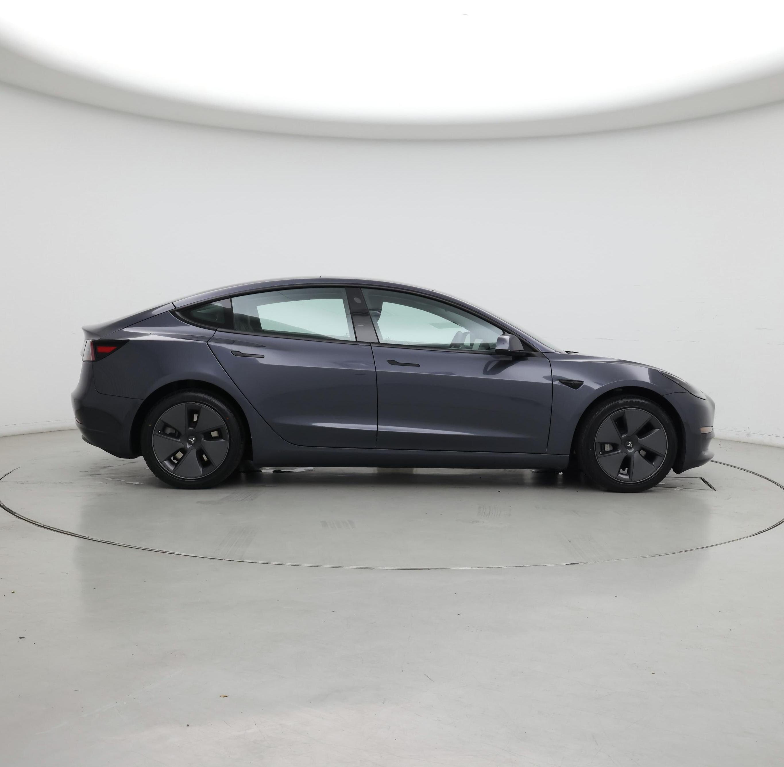 Thumbnail: 2022 Tesla Model 3 - 7
