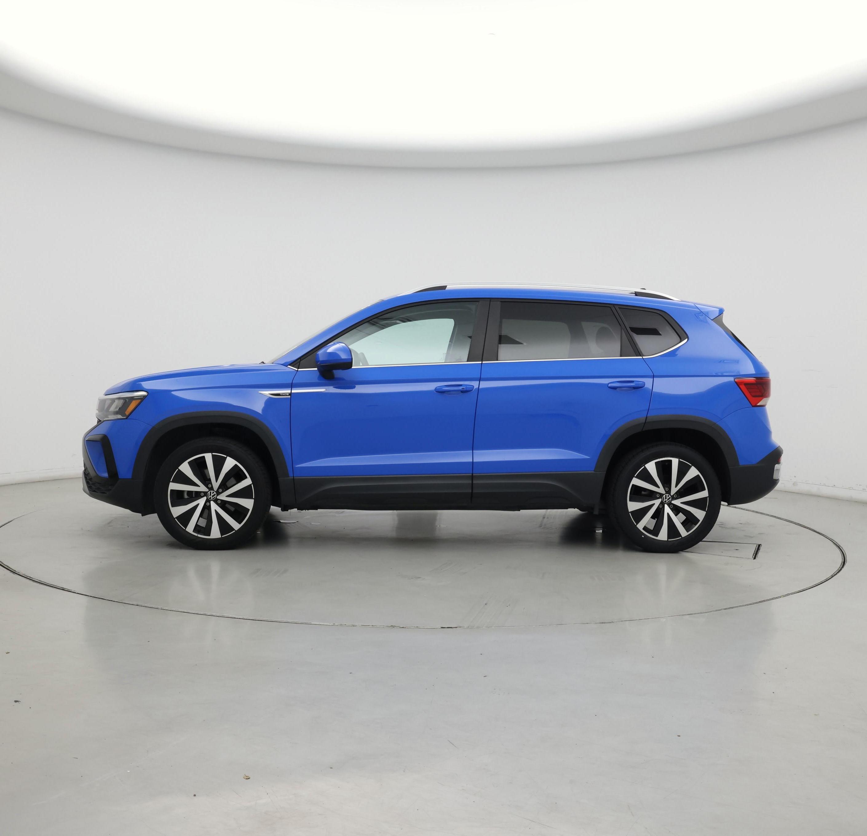 Thumbnail: 2022 Volkswagen Taos - 3