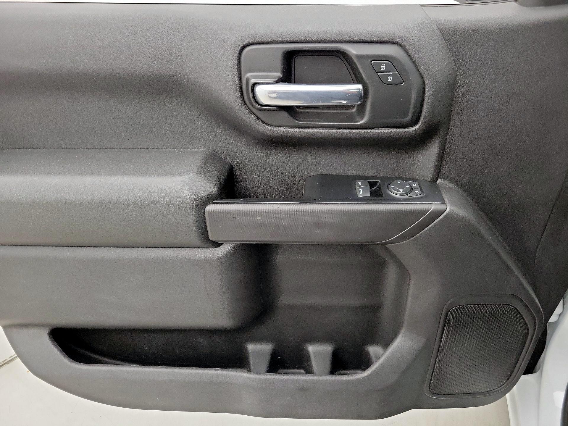 Thumbnail: 2020 Chevrolet Silverado 1500 - 12