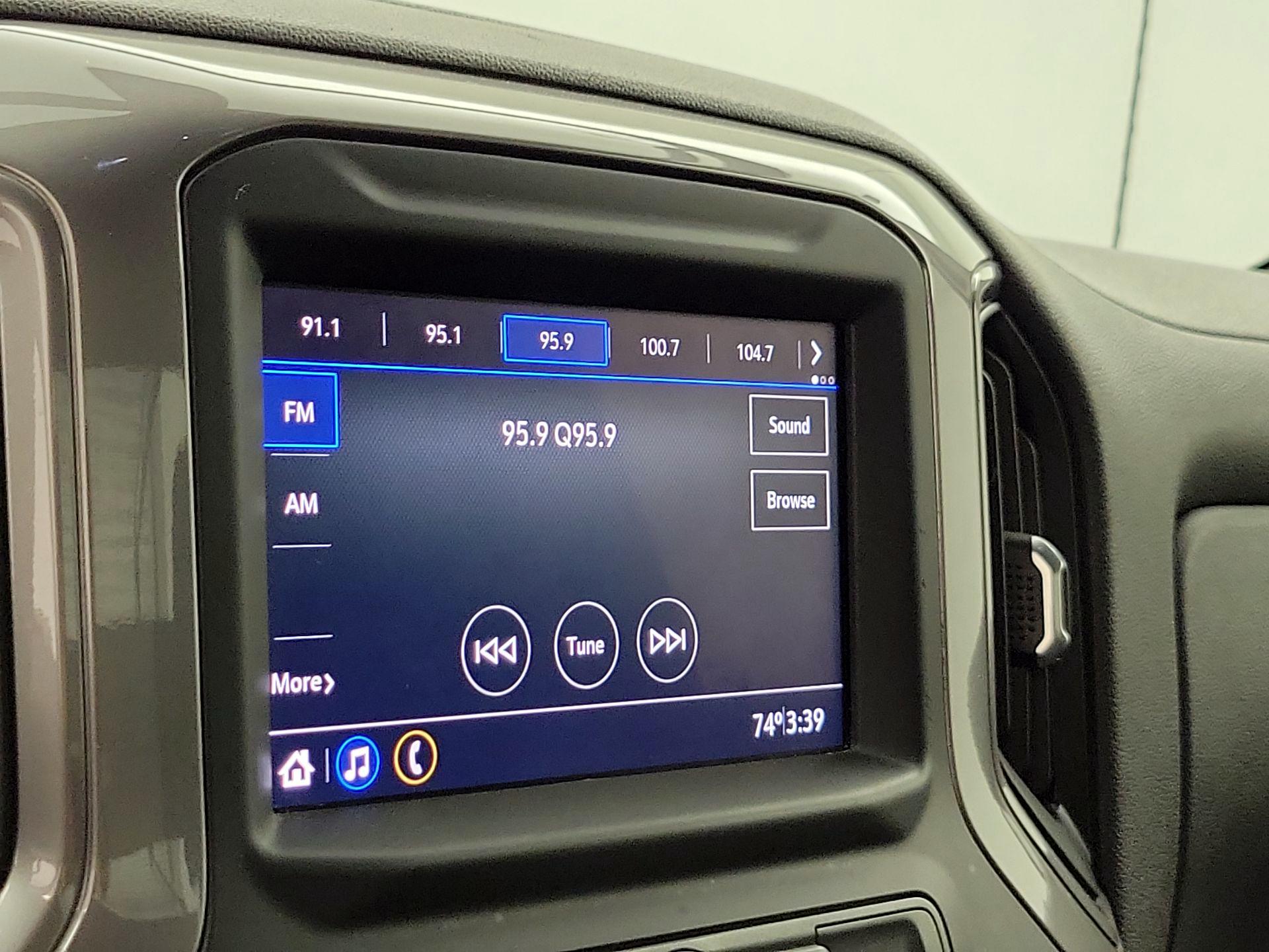 Thumbnail: 2020 Chevrolet Silverado 1500 - 15