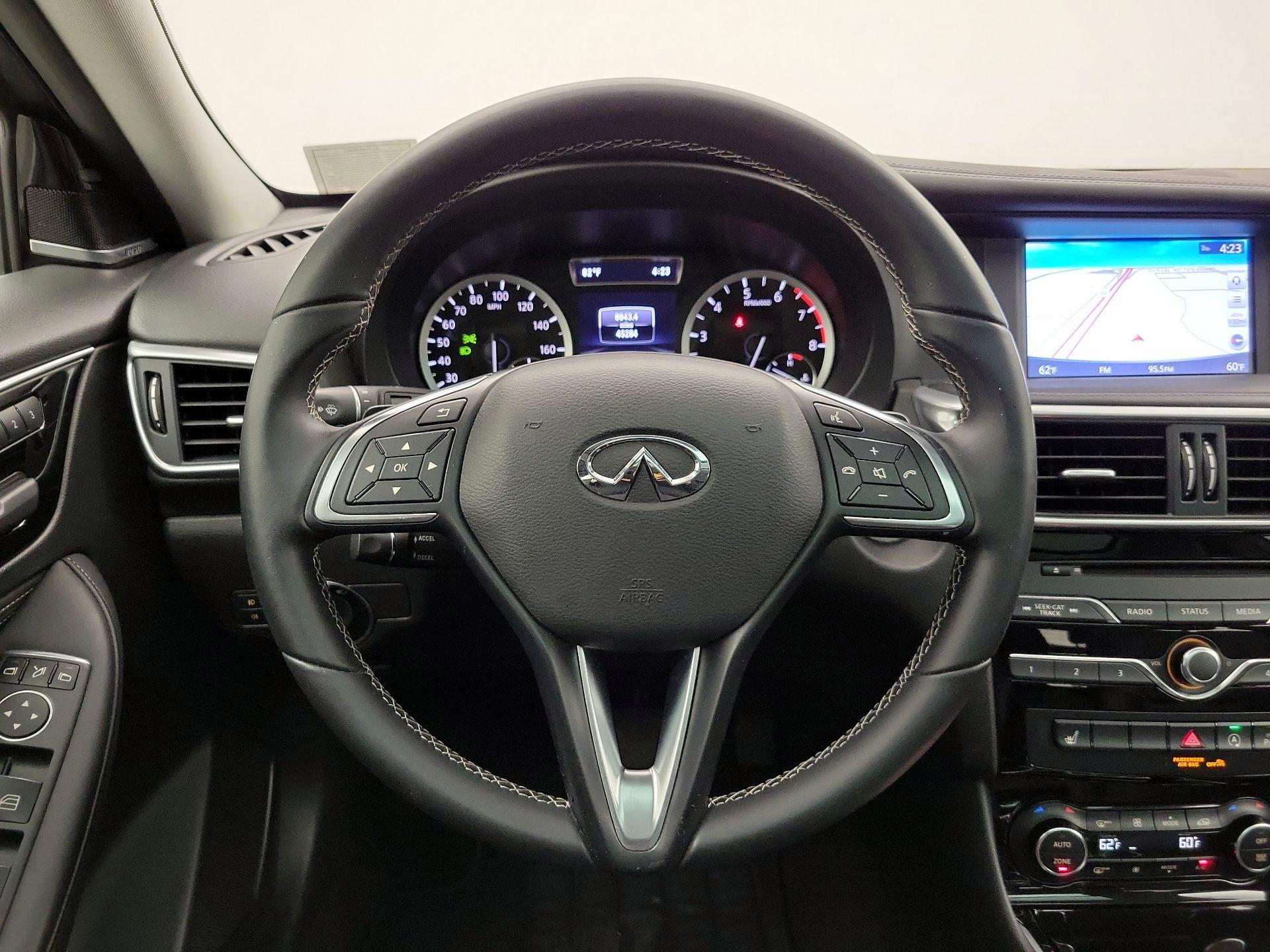Thumbnail: 2019 INFINITI QX30 - 10
