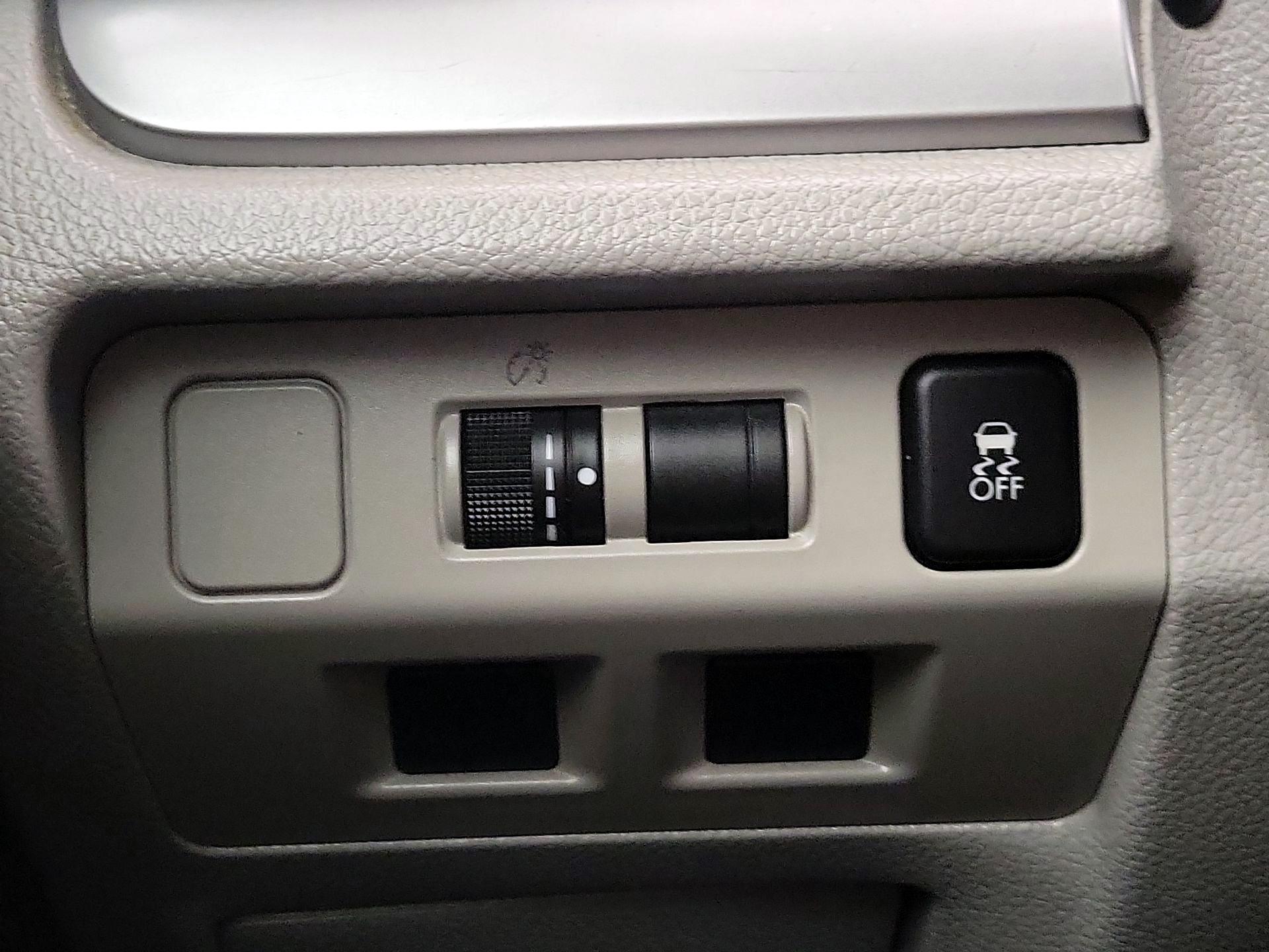 Thumbnail: 2016 Subaru Forester - 13