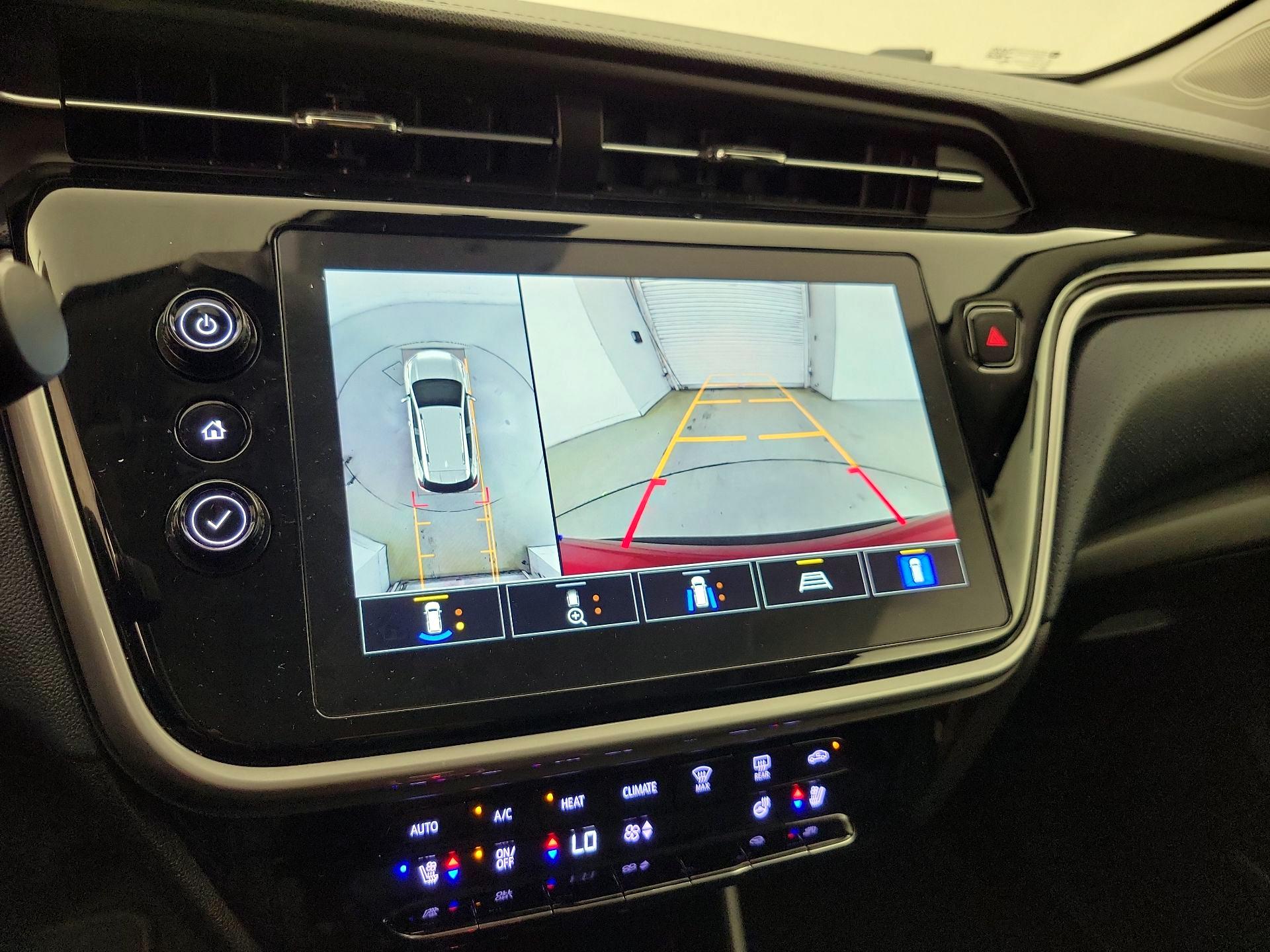 Thumbnail: 2023 Chevrolet Bolt EUV - 15