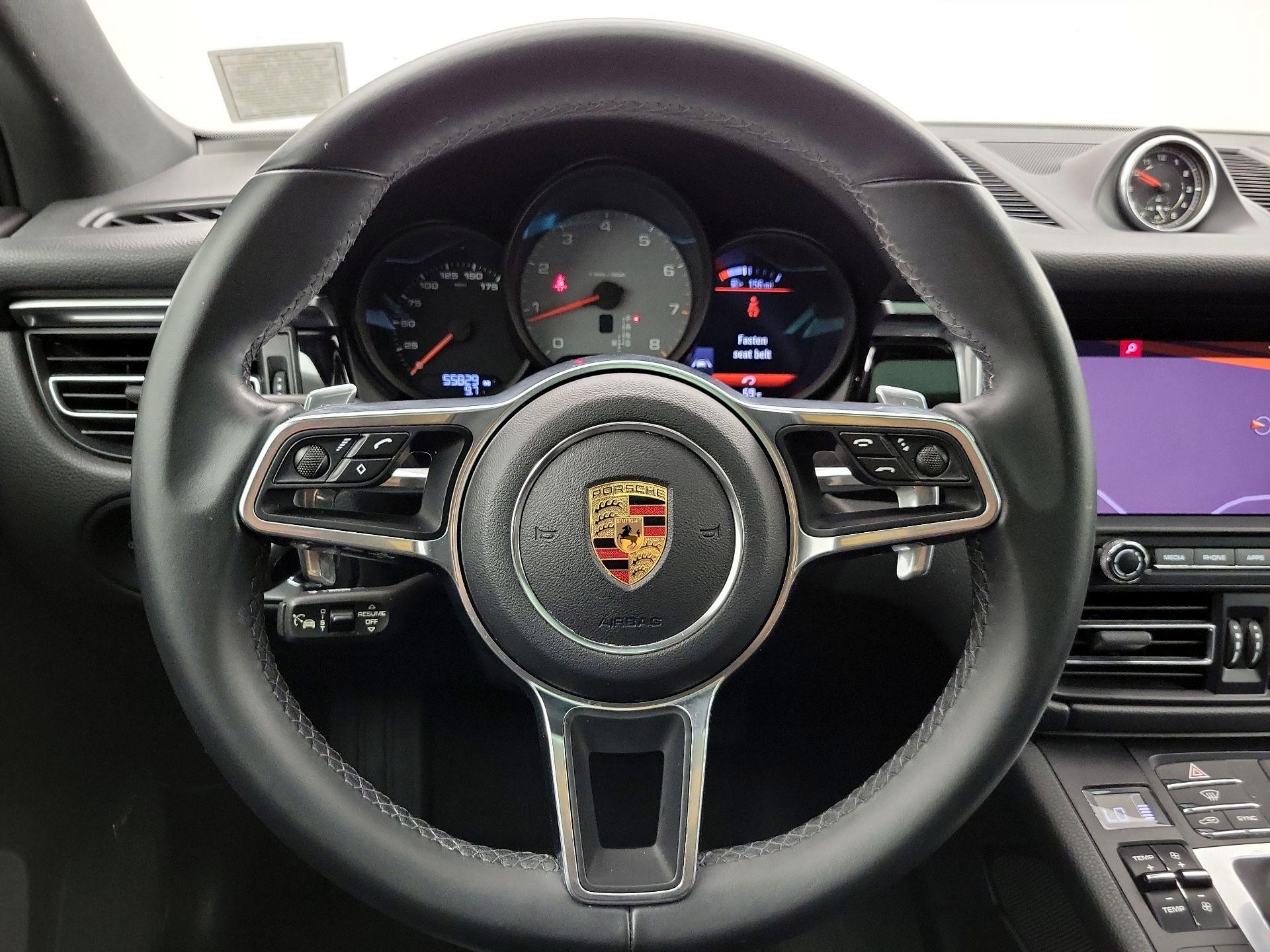 Thumbnail: 2020 Porsche Macan - 10