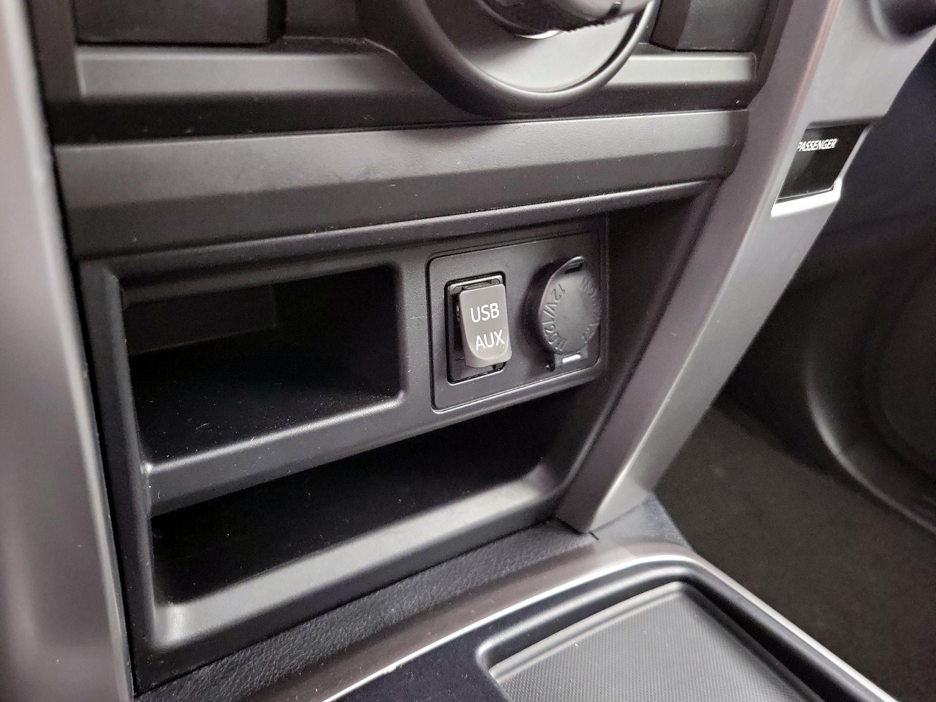 Thumbnail: 2016 Toyota 4Runner - 19