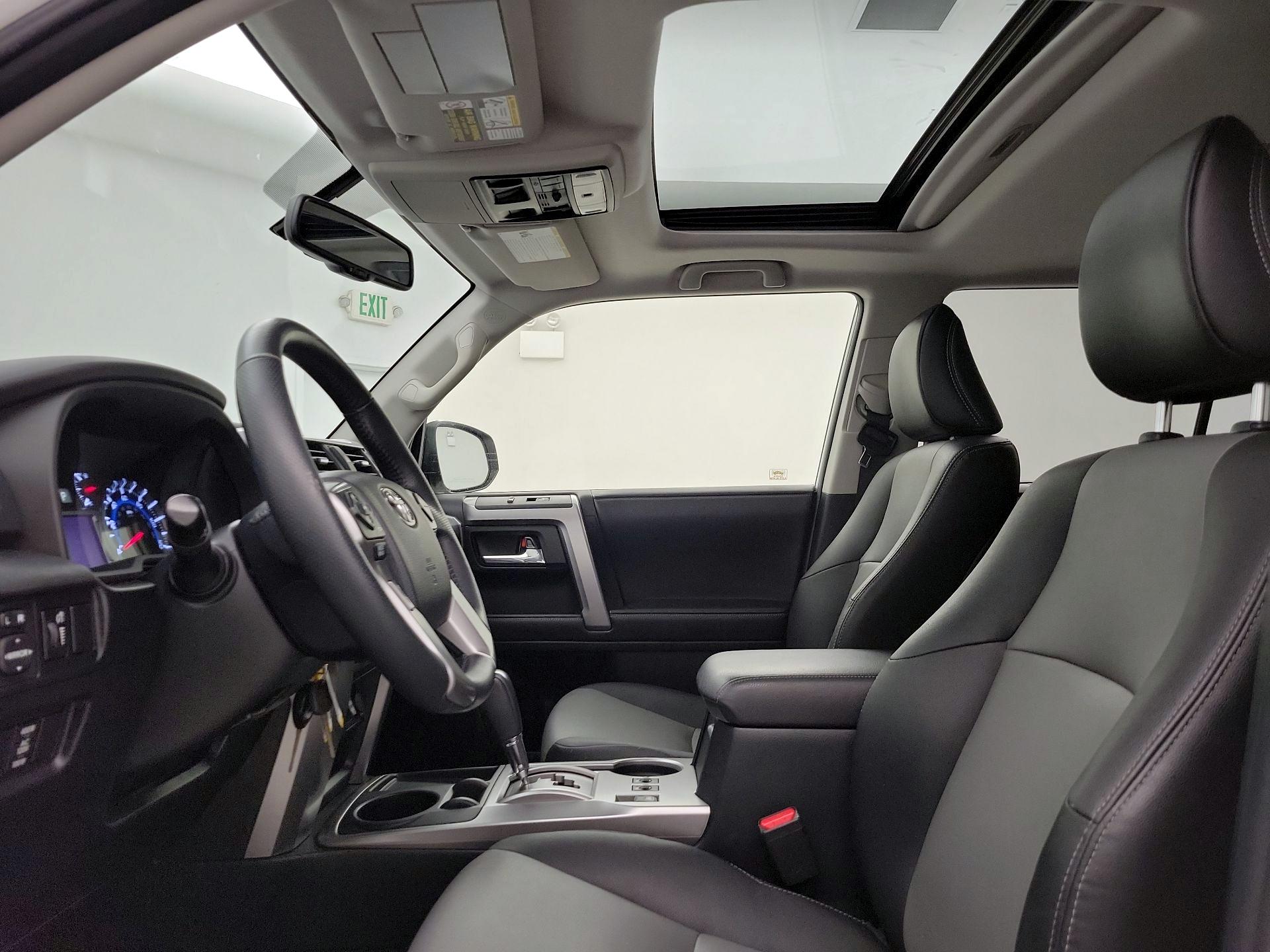 Thumbnail: 2016 Toyota 4Runner - 20