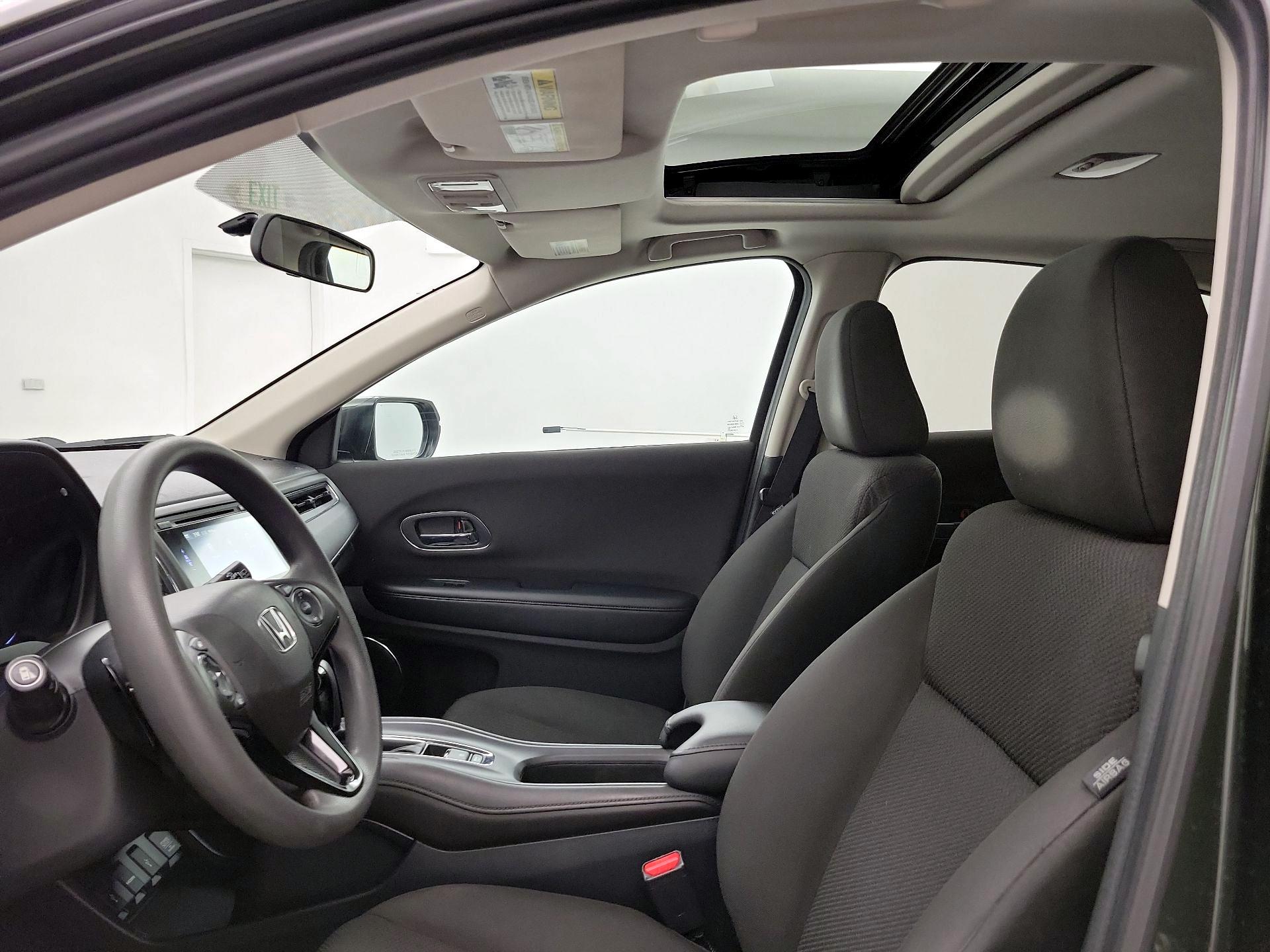 Thumbnail: 2017 Honda HR-V - 19