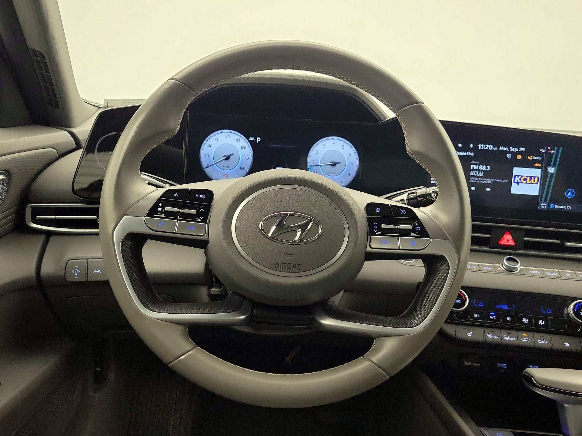 Thumbnail: 2023 Hyundai Elantra - 10