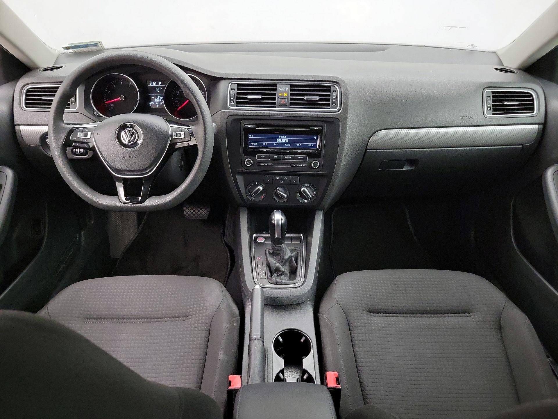 Thumbnail: 2015 Volkswagen Jetta - 9