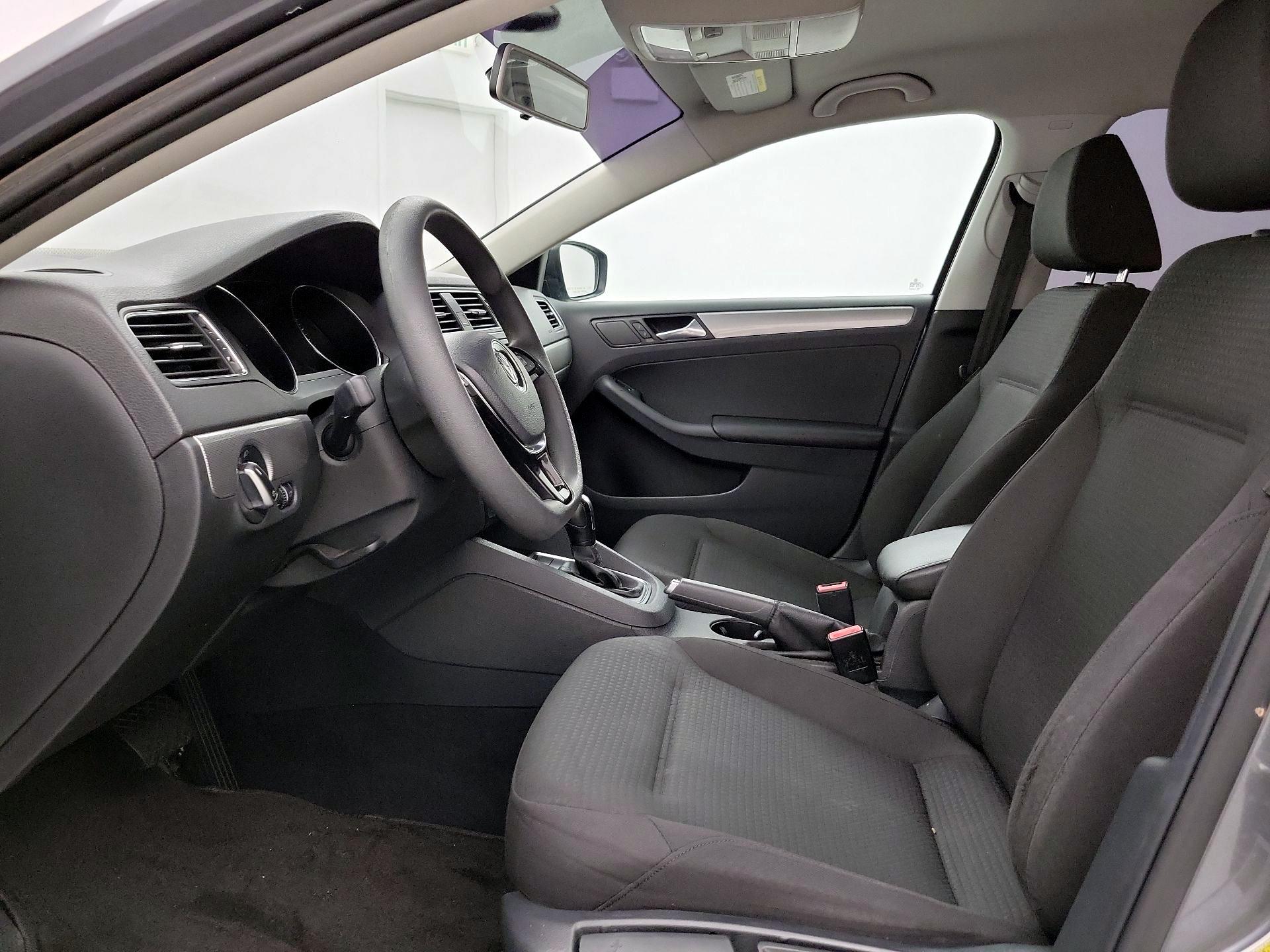 Thumbnail: 2015 Volkswagen Jetta - 11