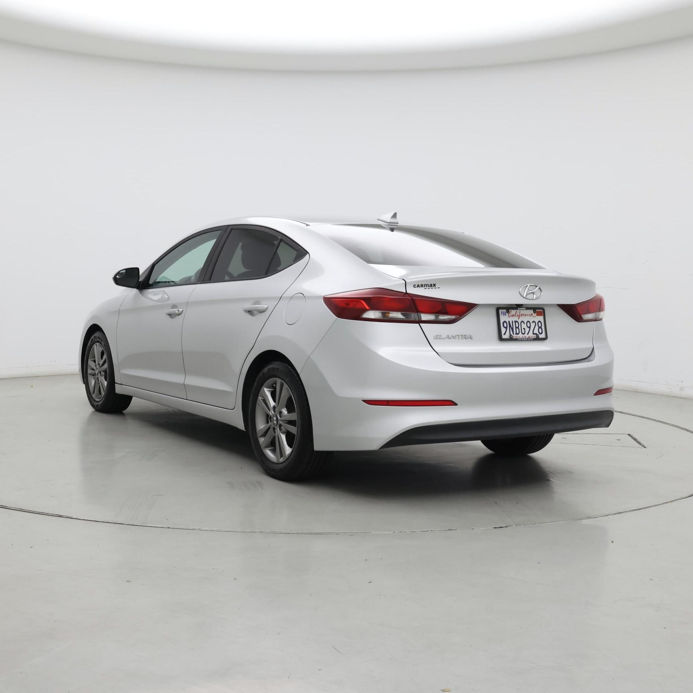 Thumbnail: 2017 Hyundai Elantra - 2
