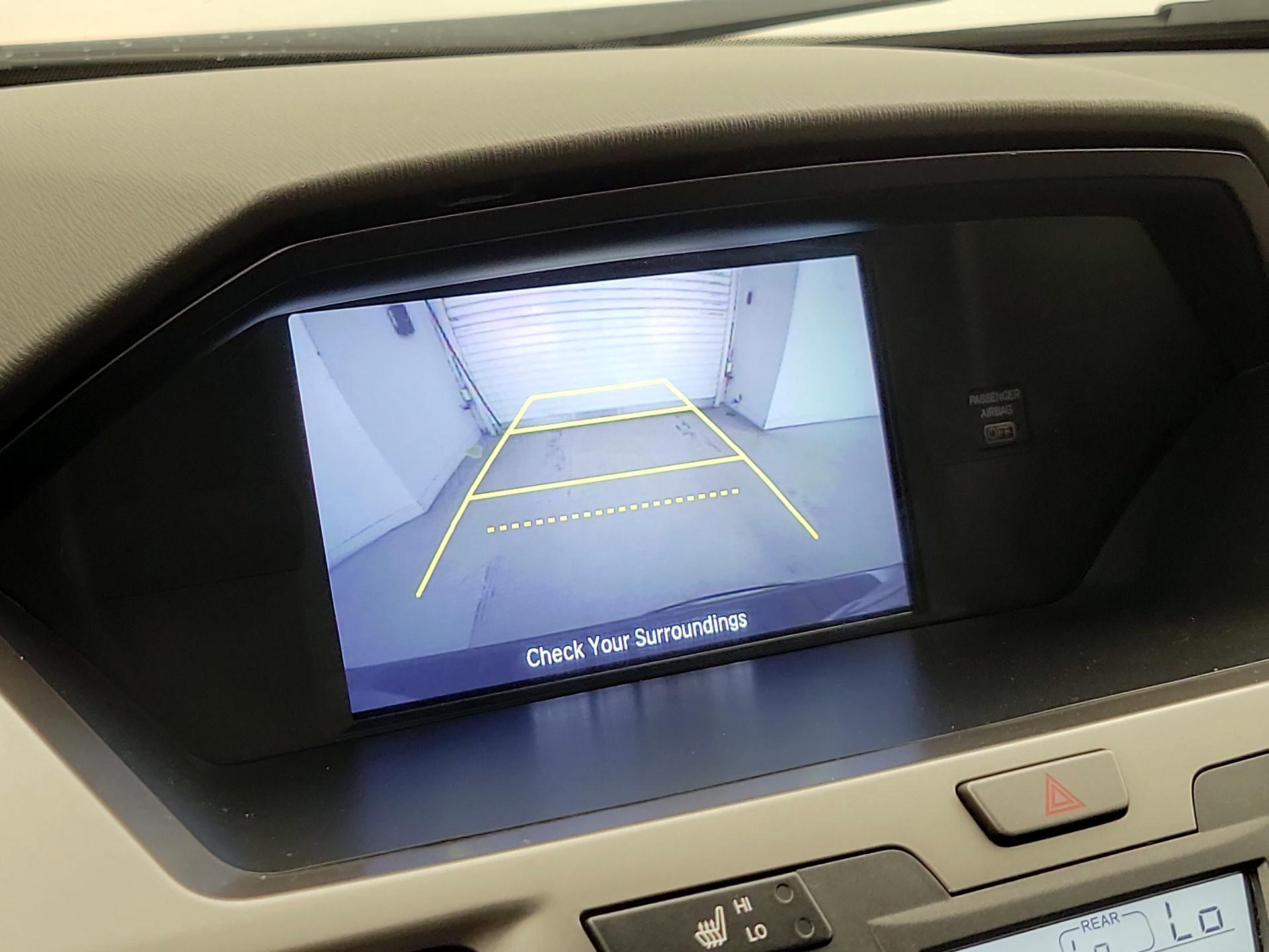 Thumbnail: 2016 Honda Odyssey - 14