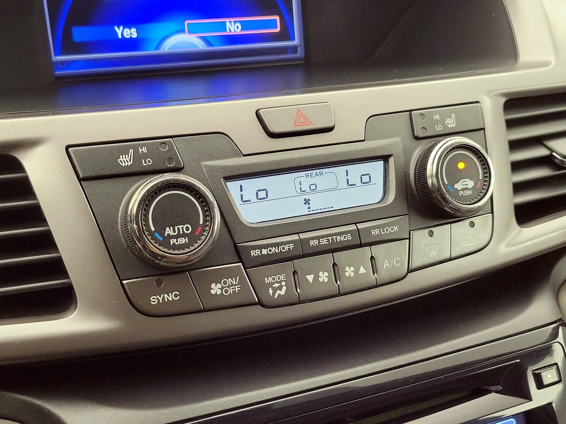 Thumbnail: 2016 Honda Odyssey - 16