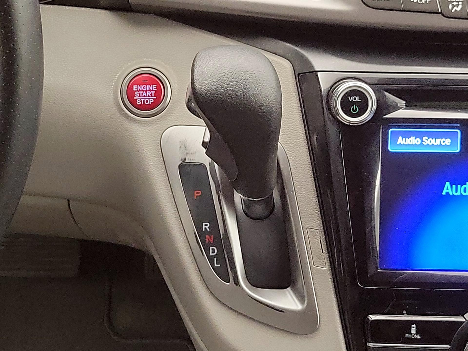 Thumbnail: 2016 Honda Odyssey - 17