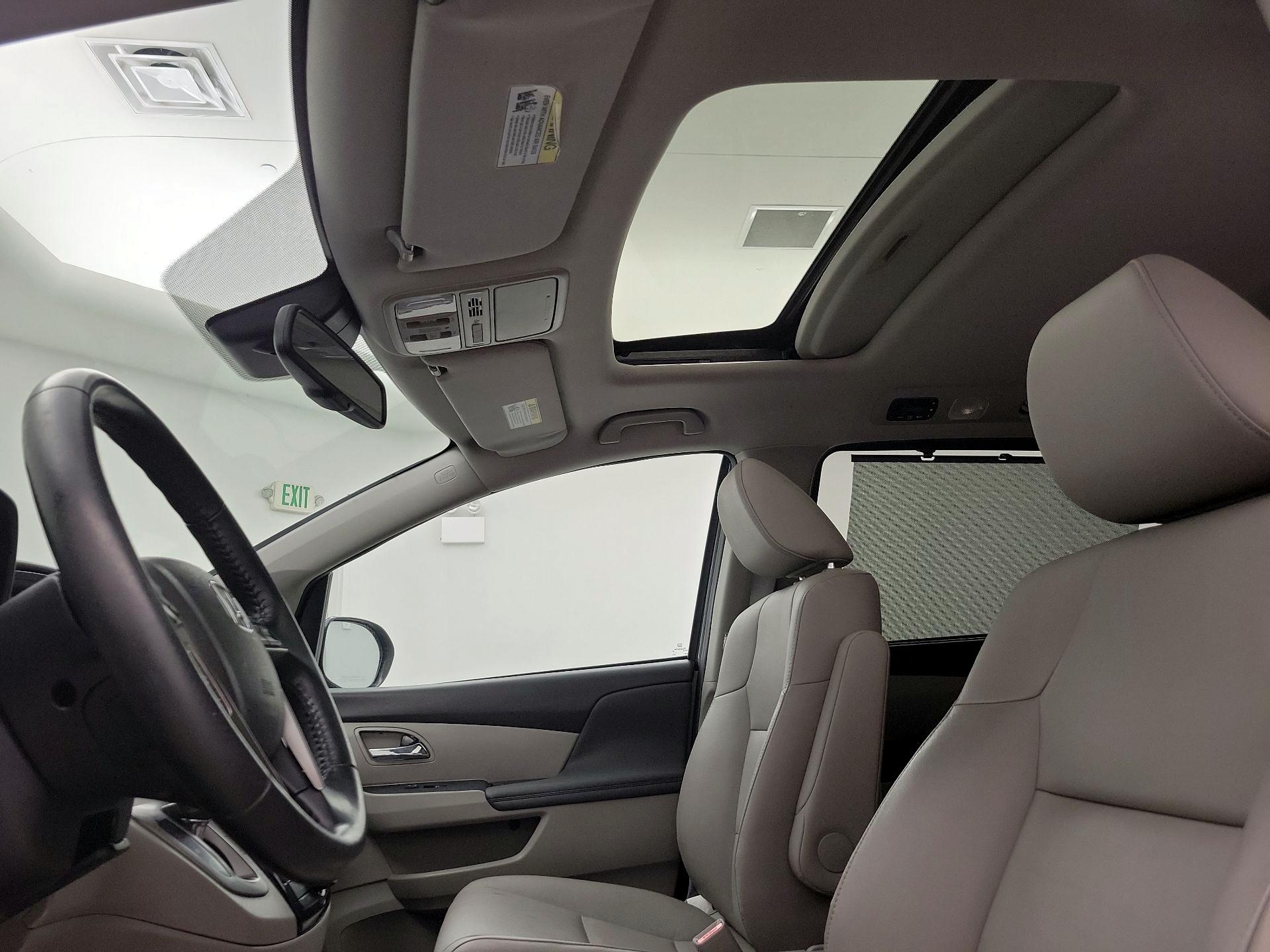 Thumbnail: 2016 Honda Odyssey - 19
