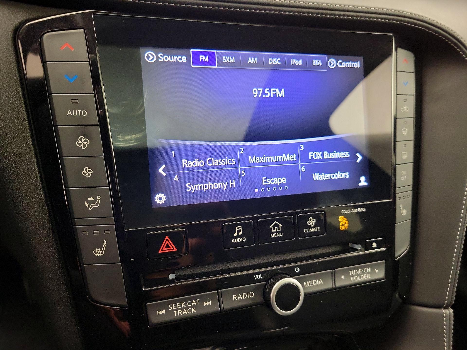 Thumbnail: 2019 INFINITI QX50 - 16