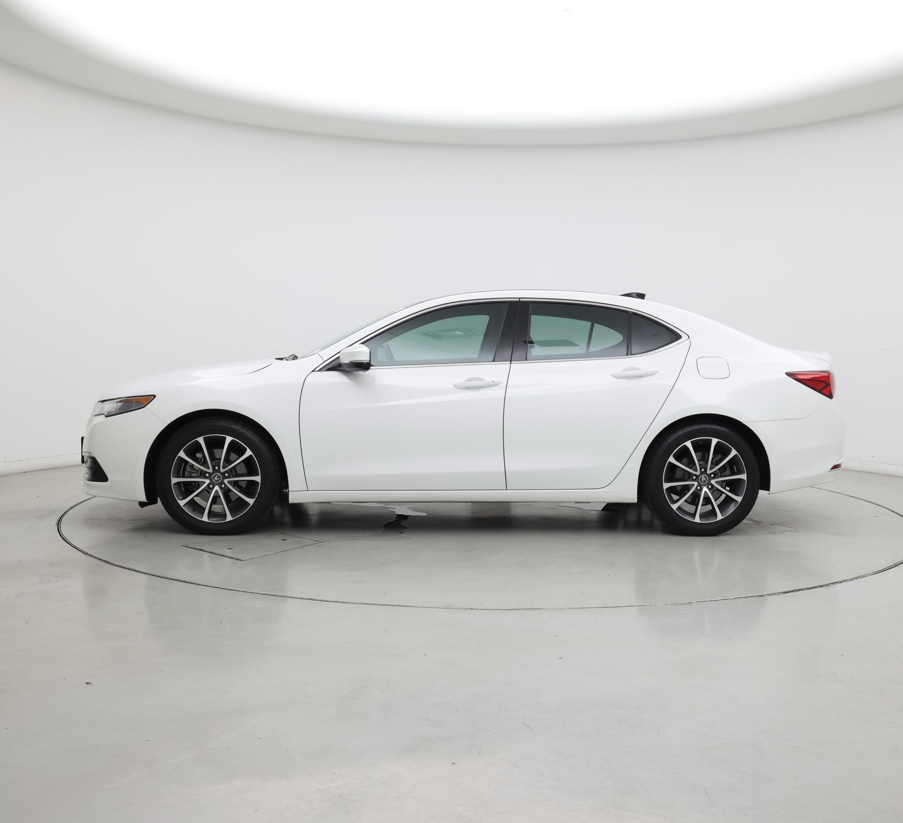 Thumbnail: 2015 Acura TLX - 3