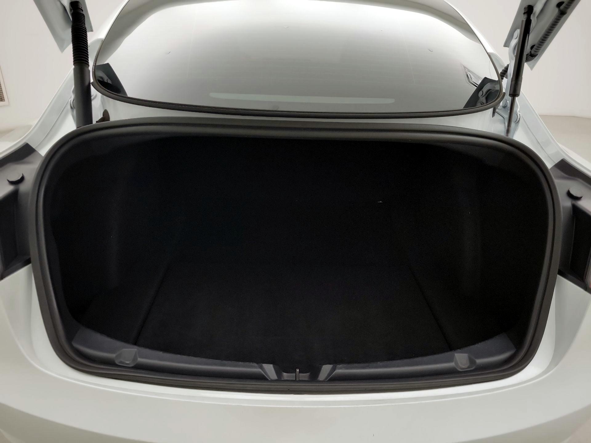 Thumbnail: 2023 Tesla Model 3 - 20