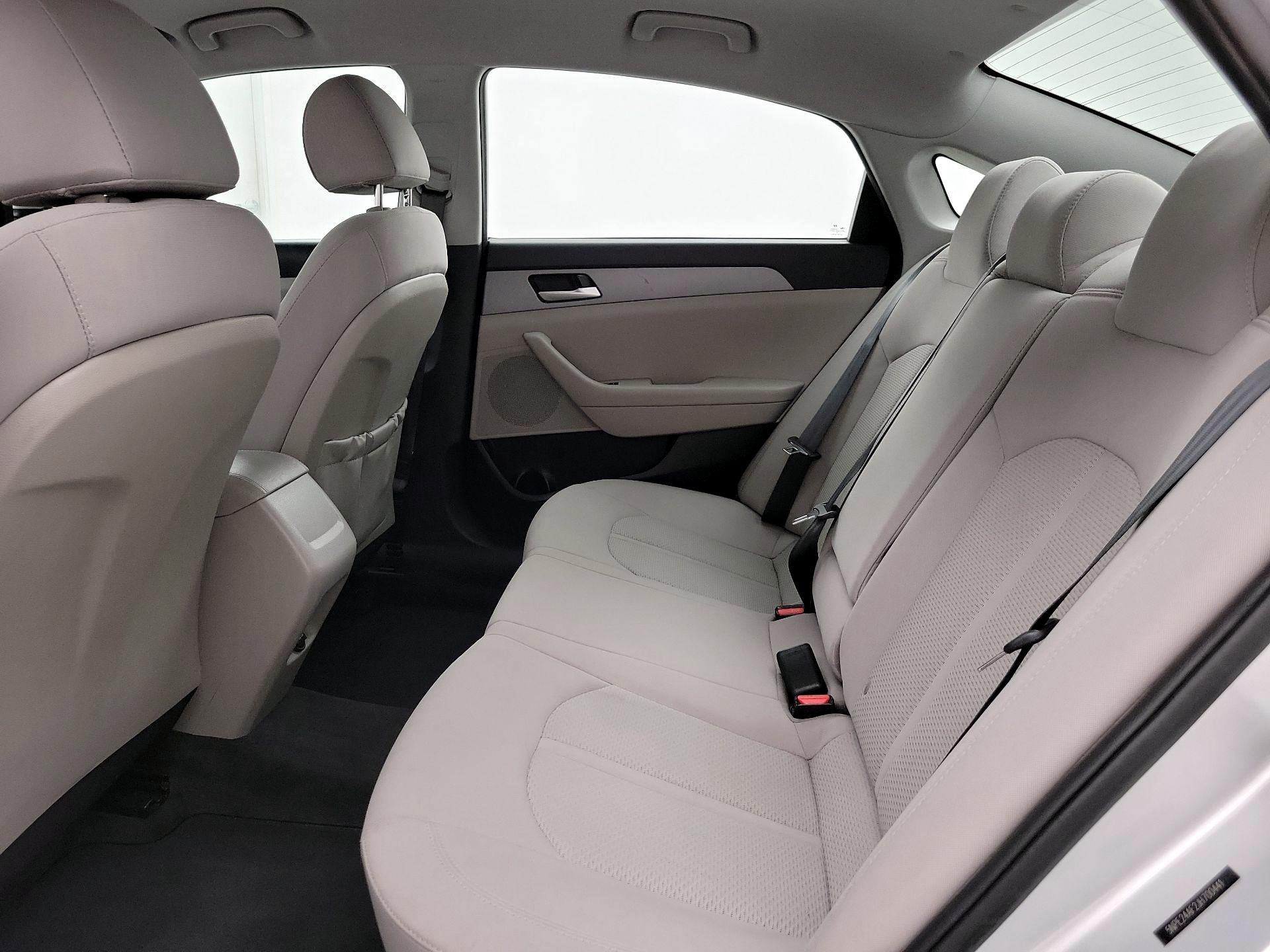 Thumbnail: 2018 Hyundai Sonata - 19