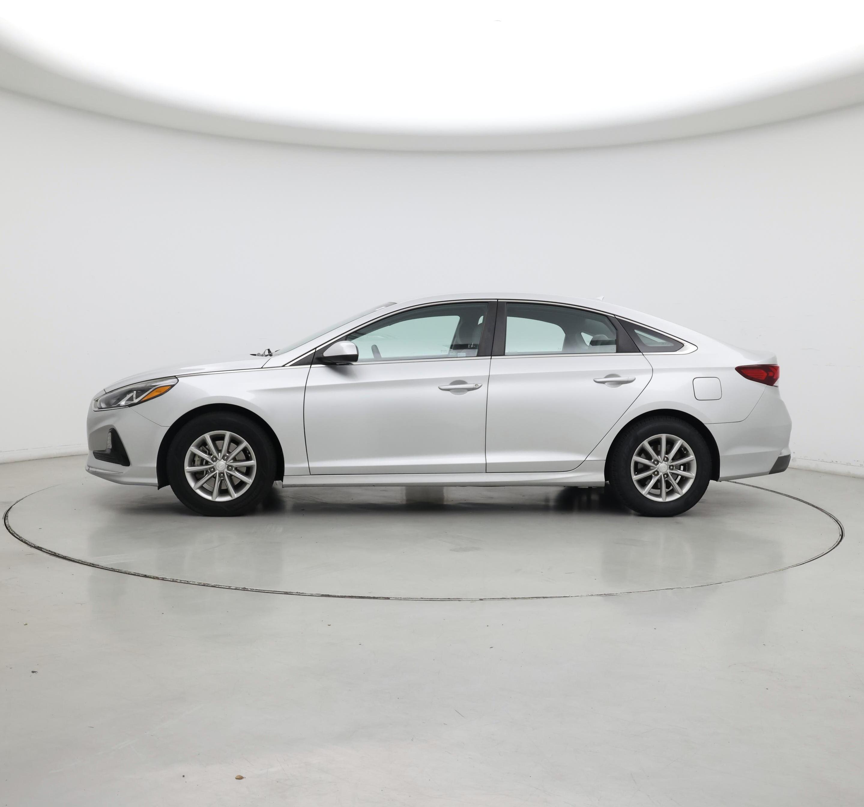 Thumbnail: 2018 Hyundai Sonata - 3