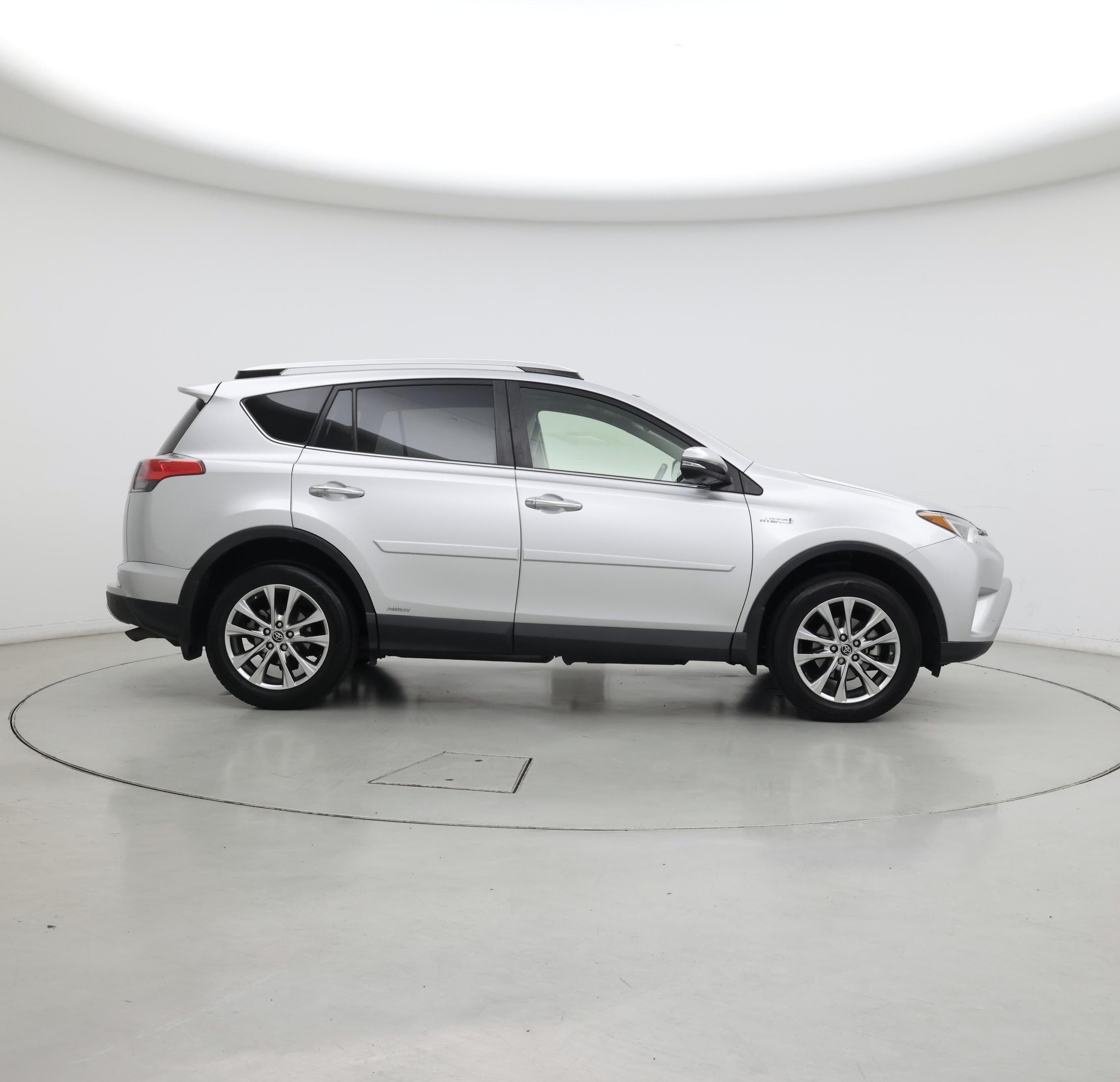 Thumbnail: 2016 Toyota RAV4 - 7