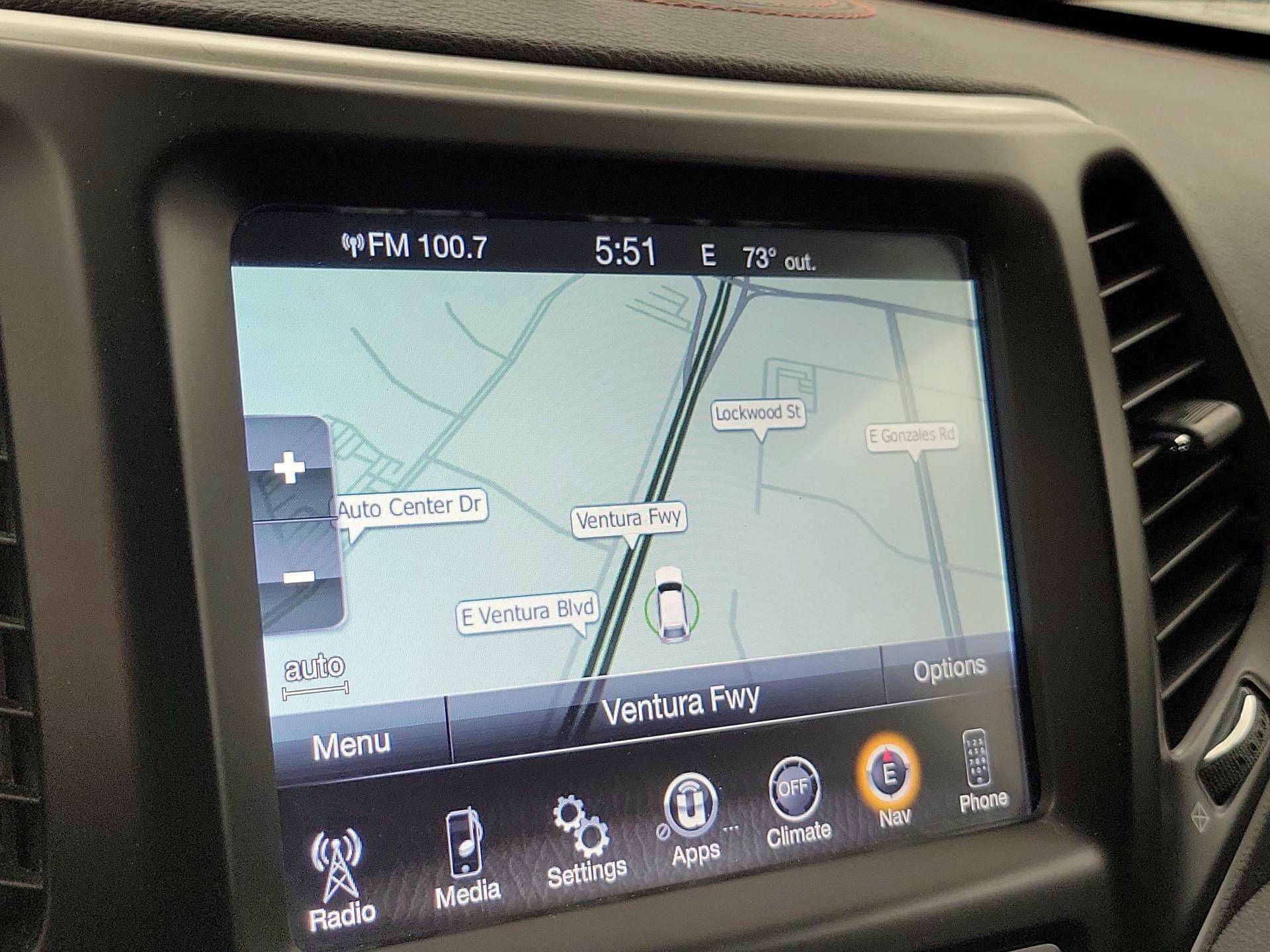 Thumbnail: 2017 Jeep Cherokee - 14