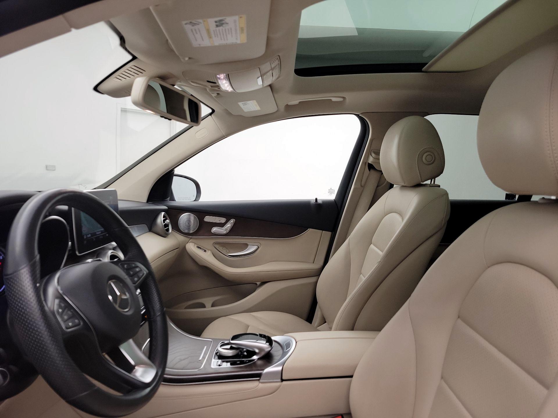 Thumbnail: 2019 Mercedes-Benz GLC - 20