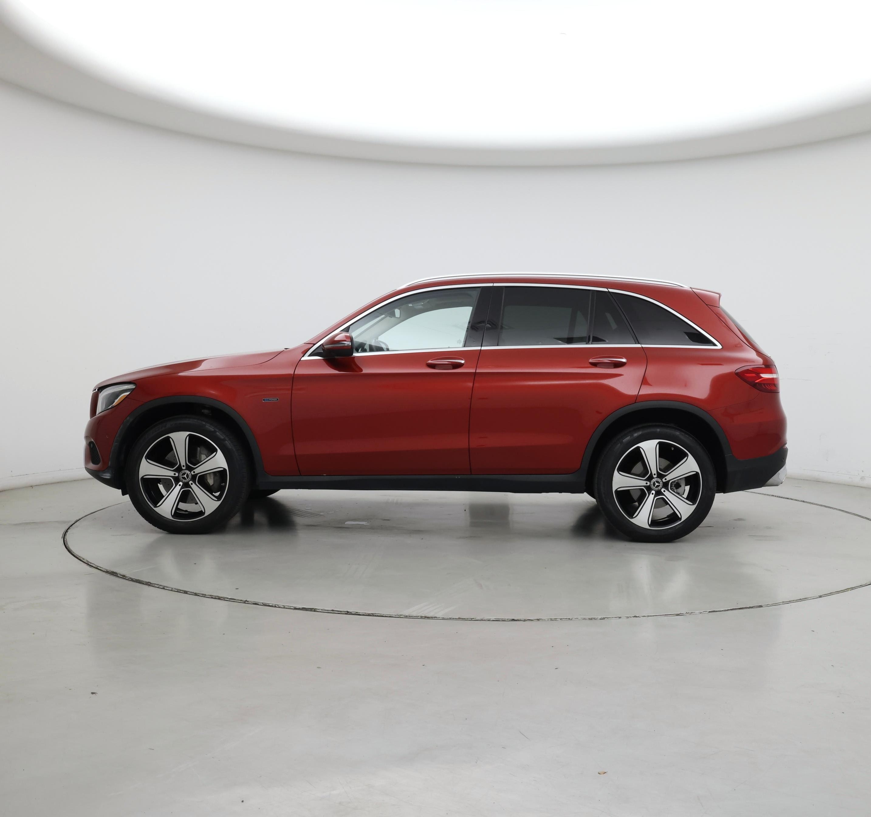 Thumbnail: 2019 Mercedes-Benz GLC - 3
