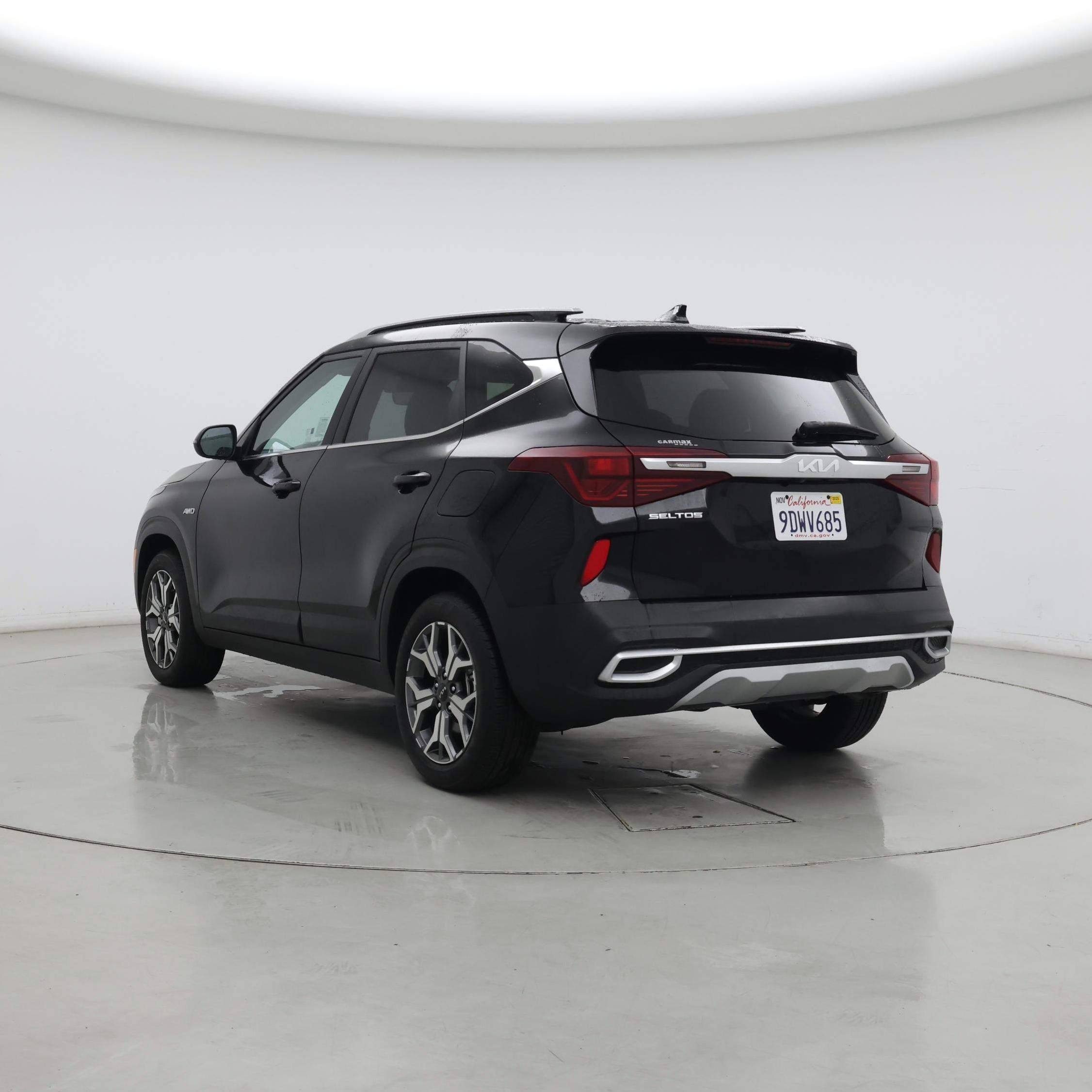 Thumbnail: 2023 Kia Seltos - 2