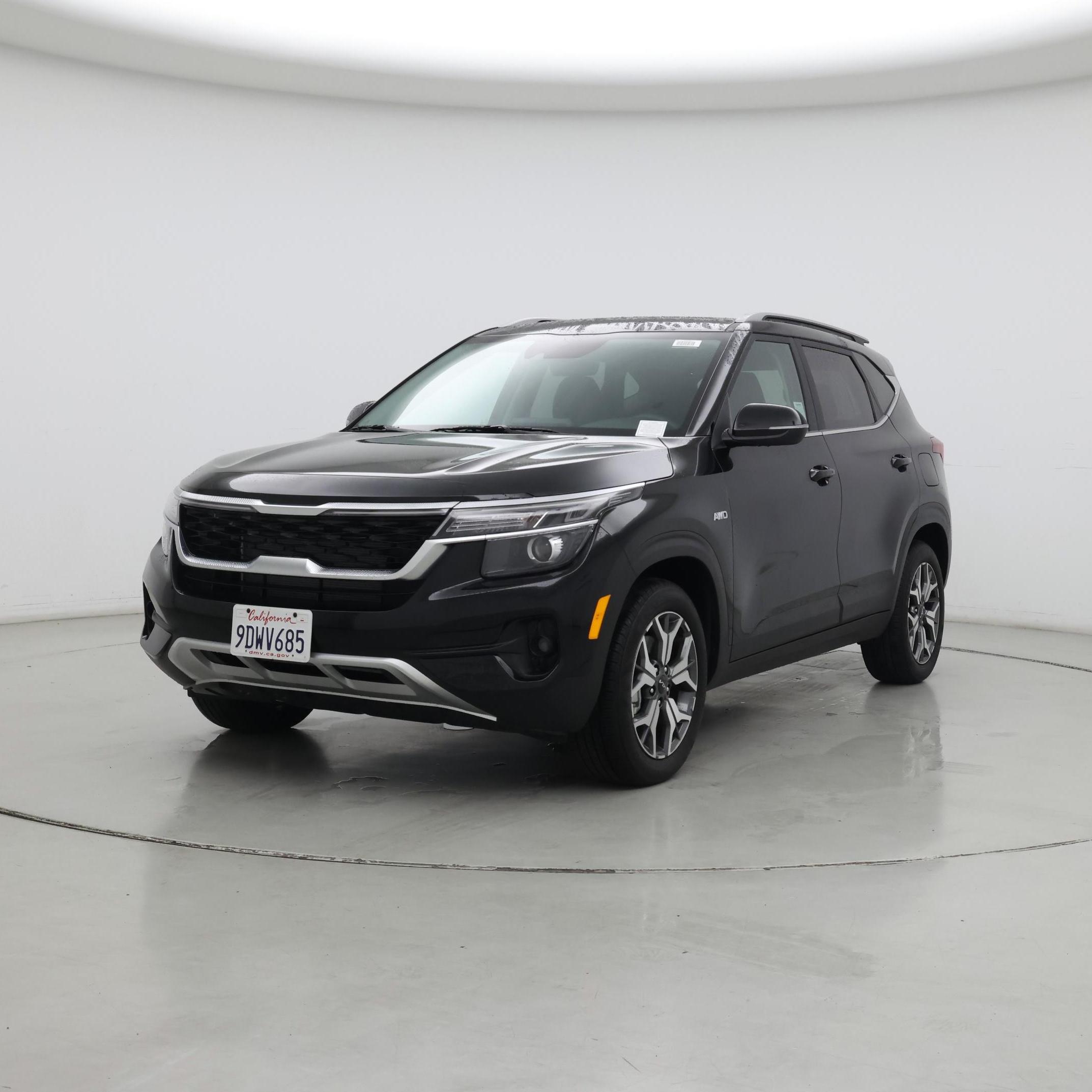 Thumbnail: 2023 Kia Seltos - 4