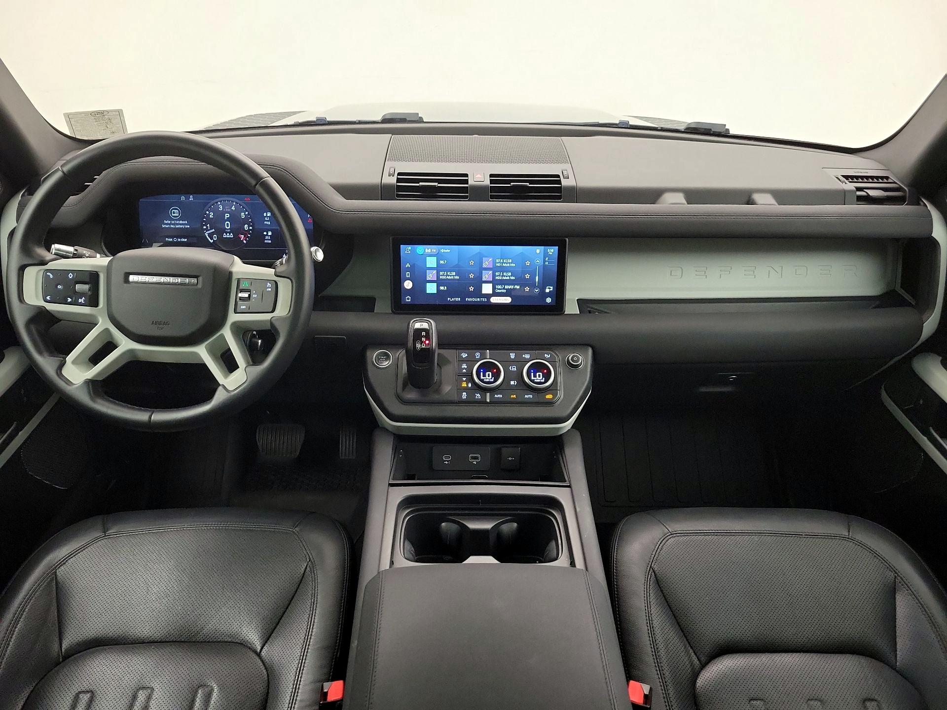 Thumbnail: 2022 Land Rover Defender - 9