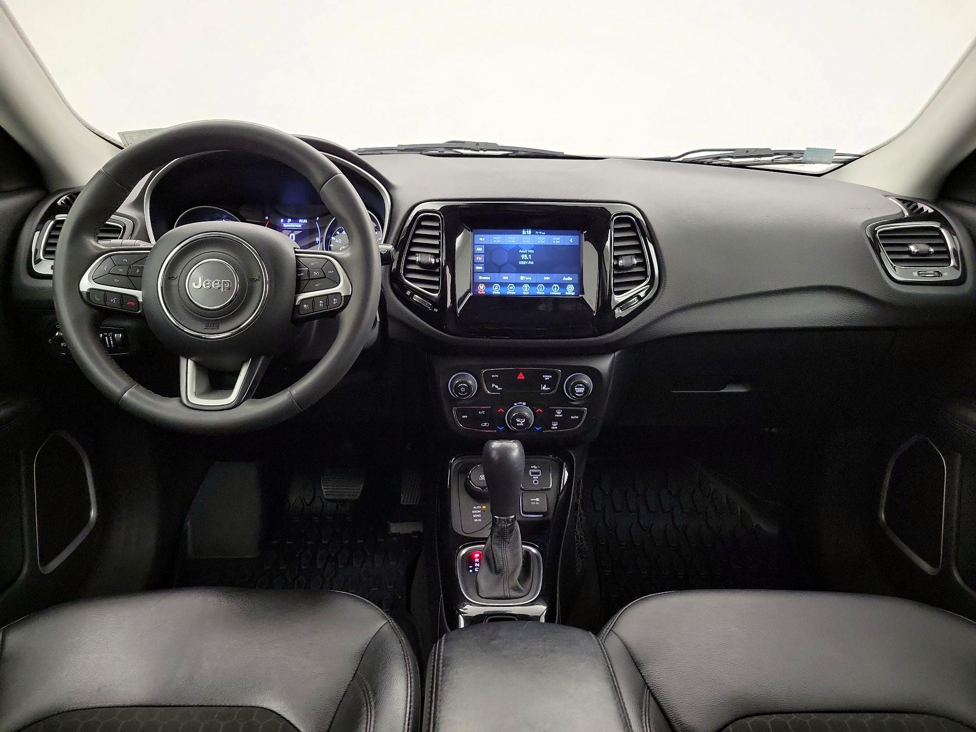 Thumbnail: 2021 Jeep Compass - 9