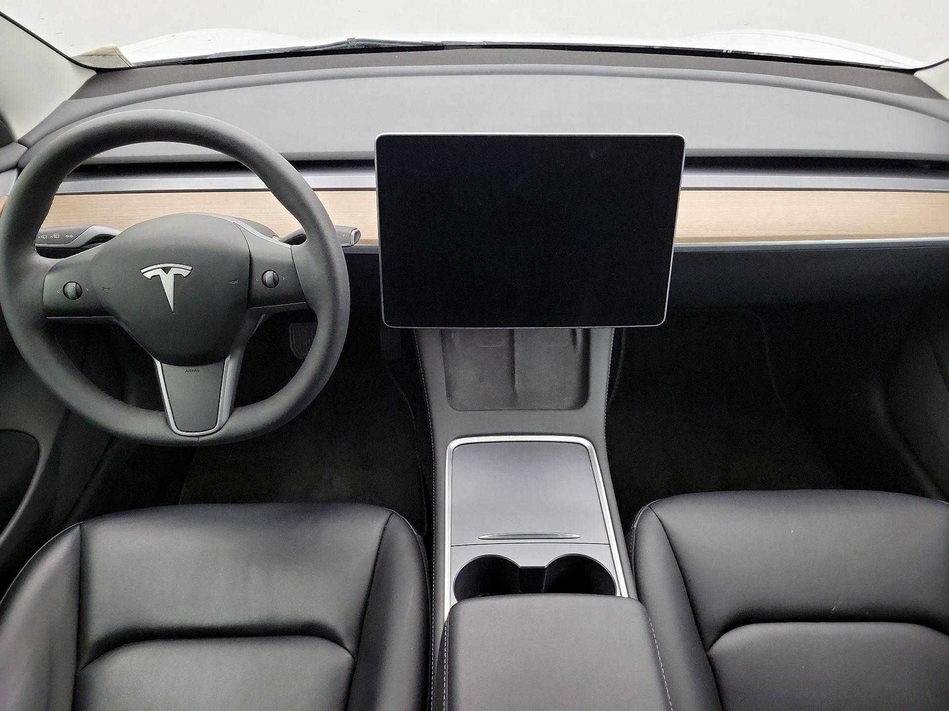 Thumbnail: 2023 Tesla Model 3 - 9