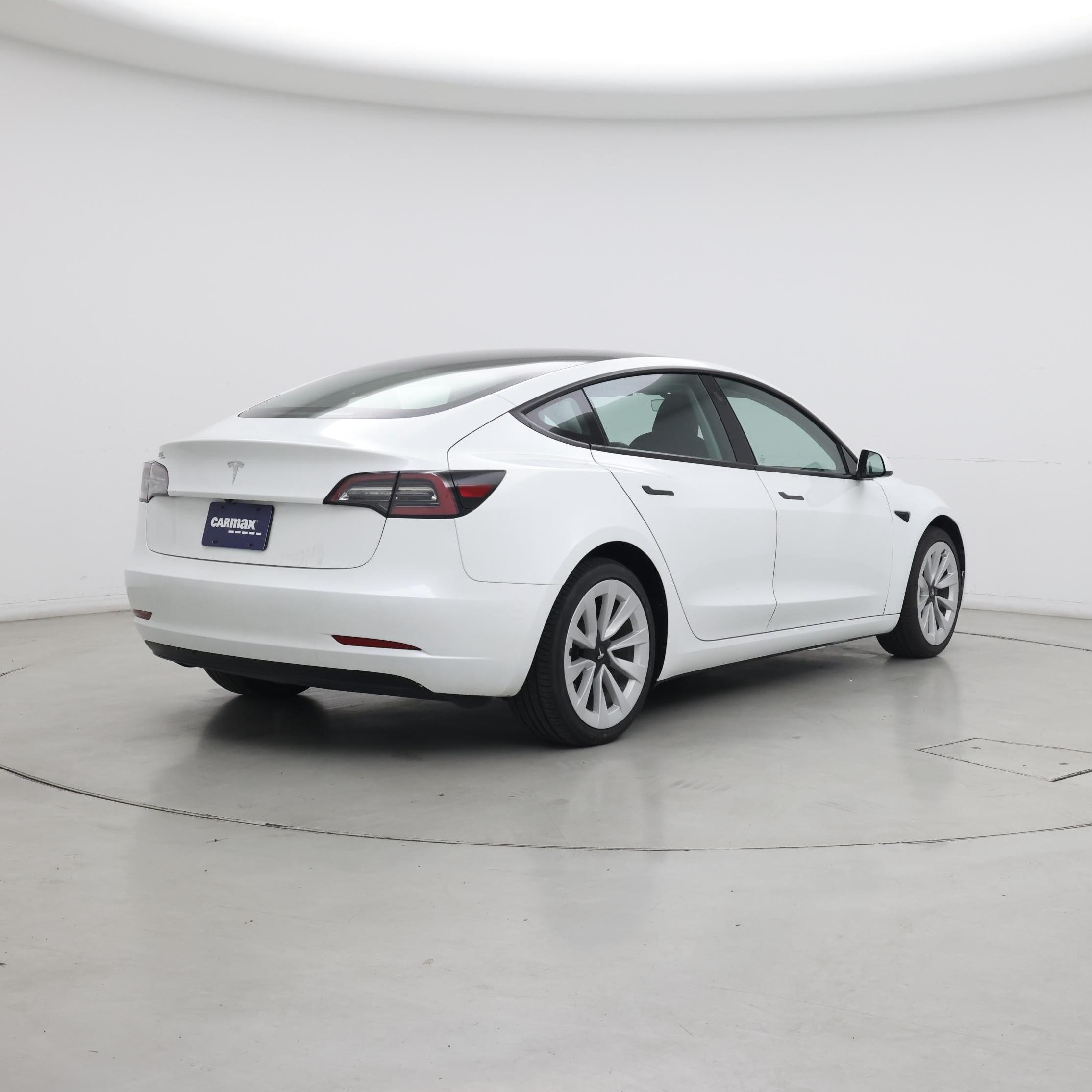 Thumbnail: 2023 Tesla Model 3 - 8