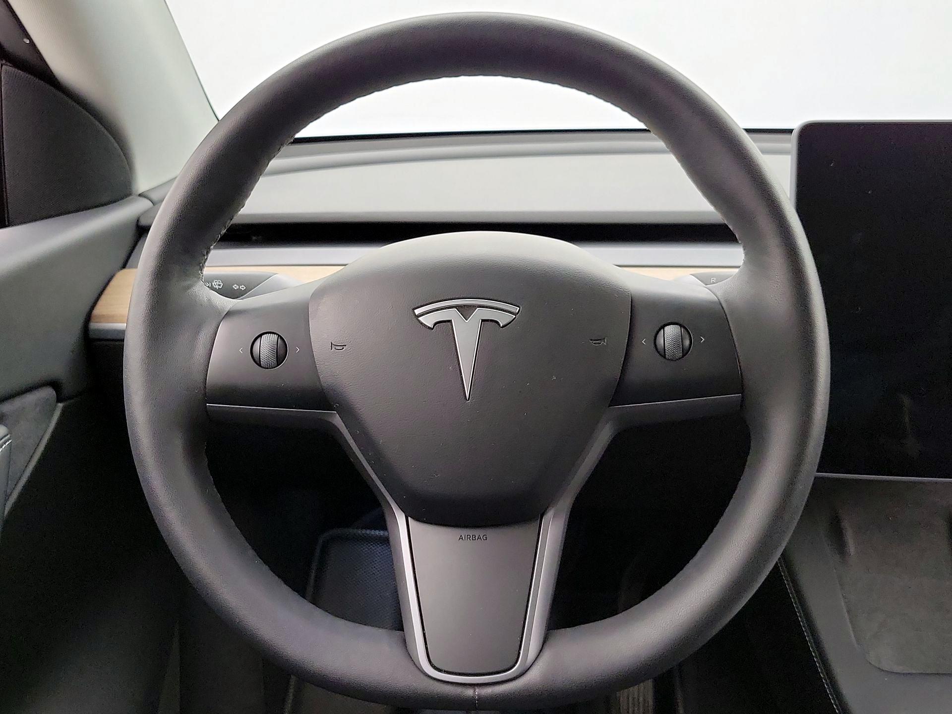Thumbnail: 2022 Tesla Model Y - 10