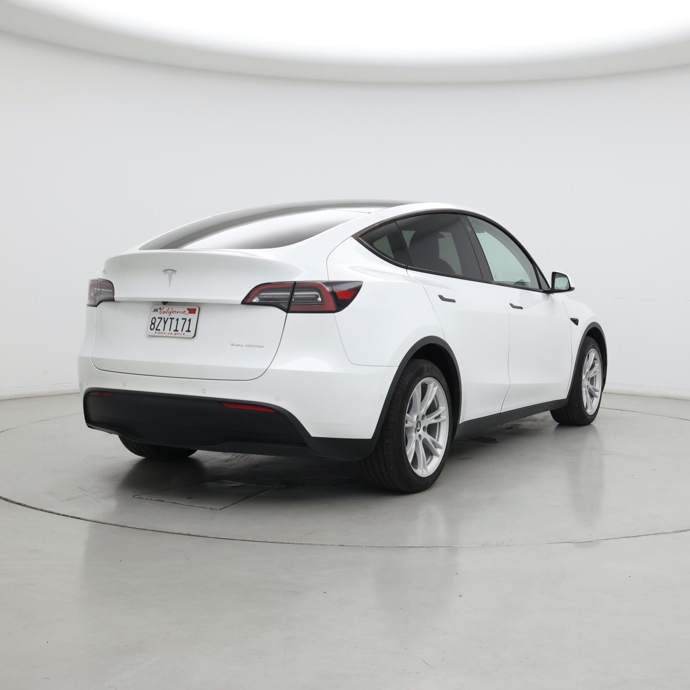 Thumbnail: 2022 Tesla Model Y - 8