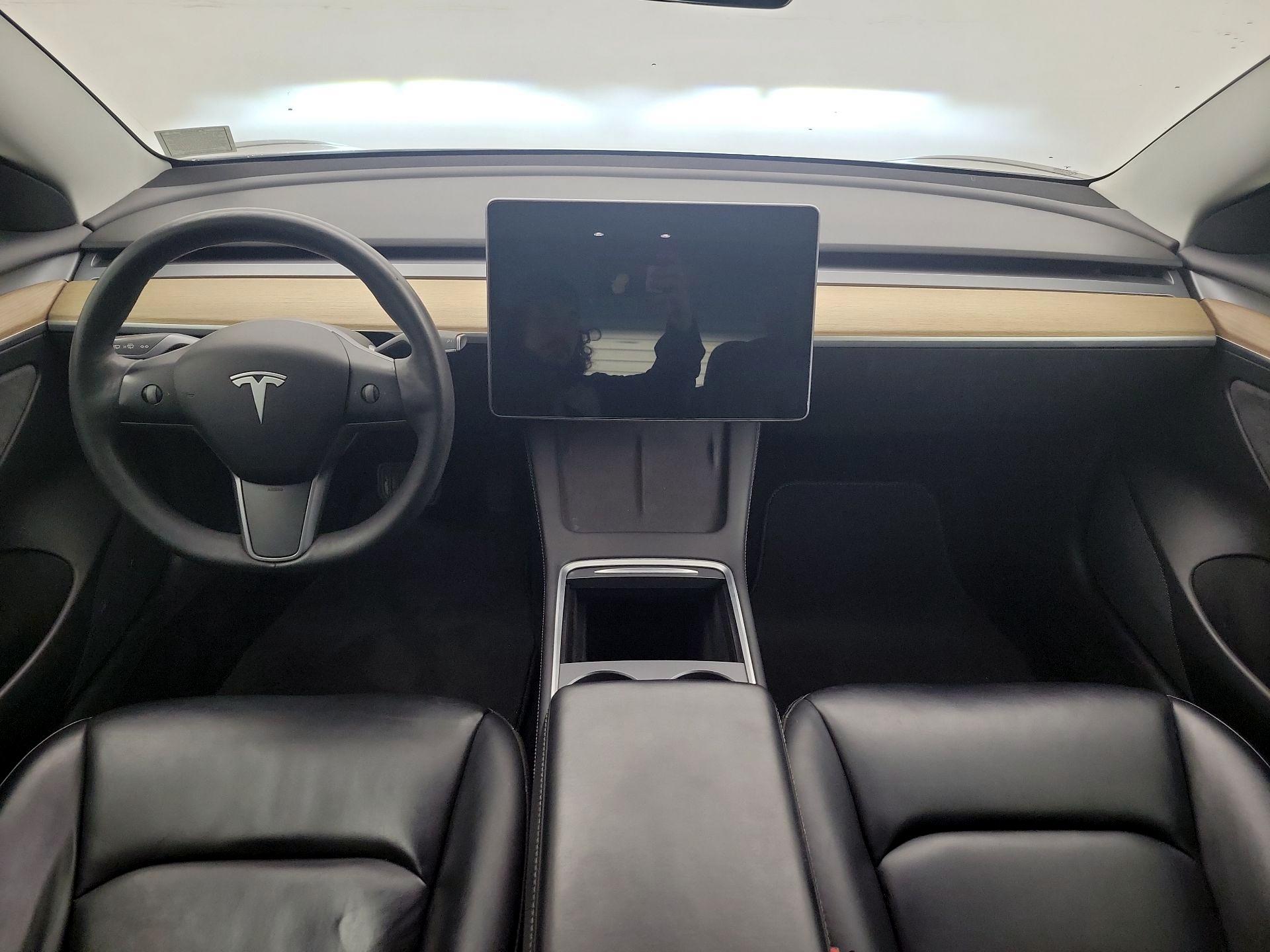Thumbnail: 2021 Tesla Model 3 - 9