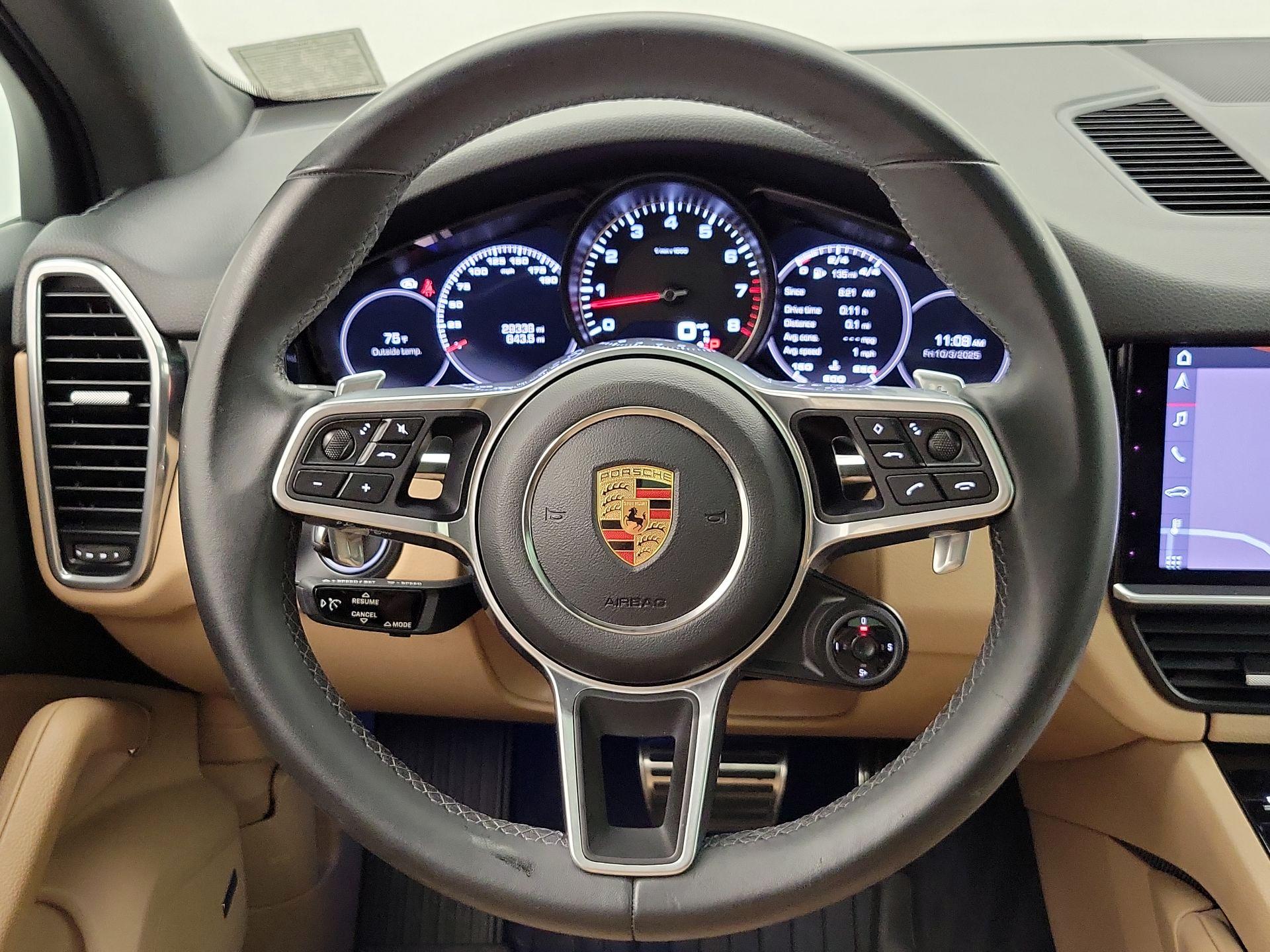 Thumbnail: 2020 Porsche Cayenne - 10