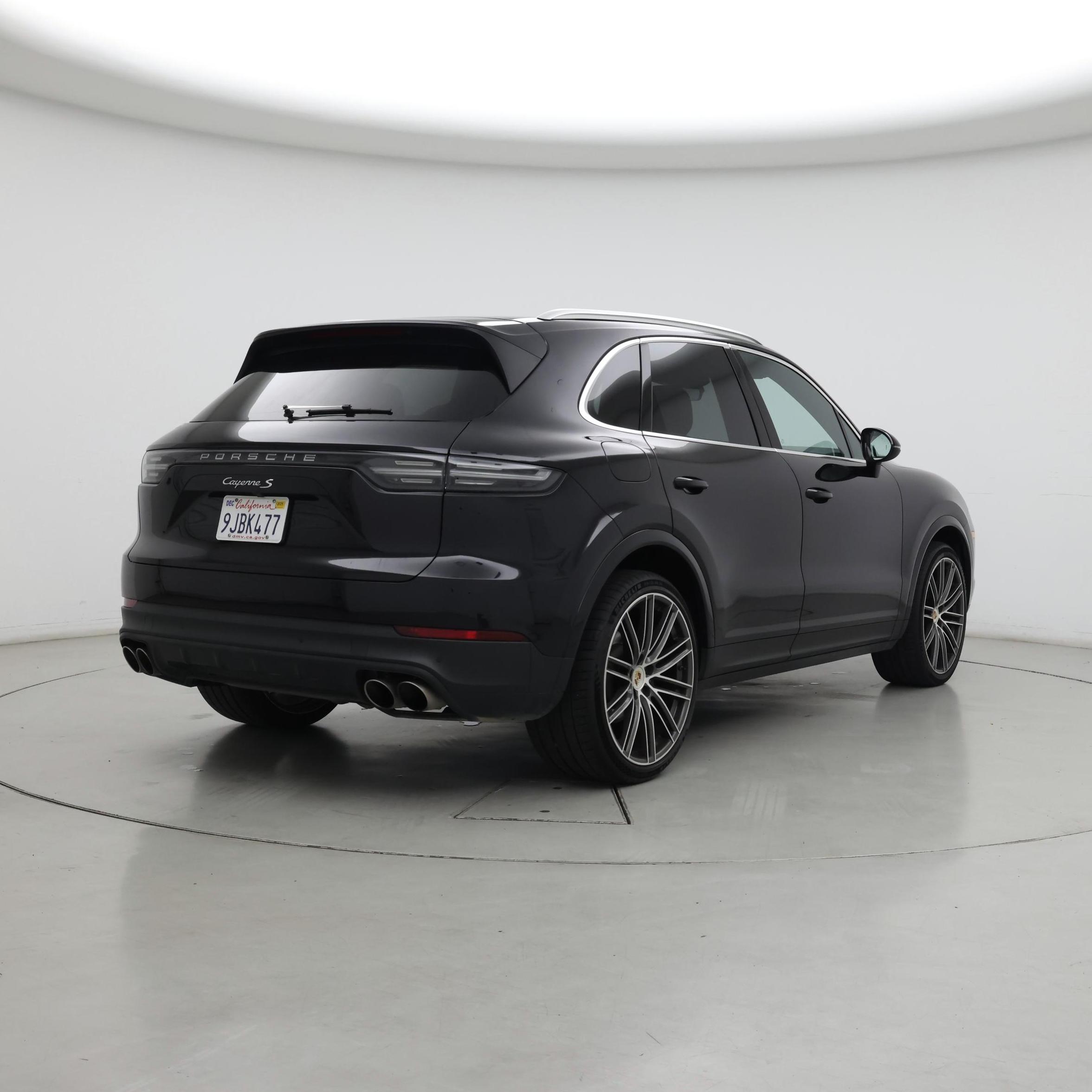 Thumbnail: 2020 Porsche Cayenne - 8