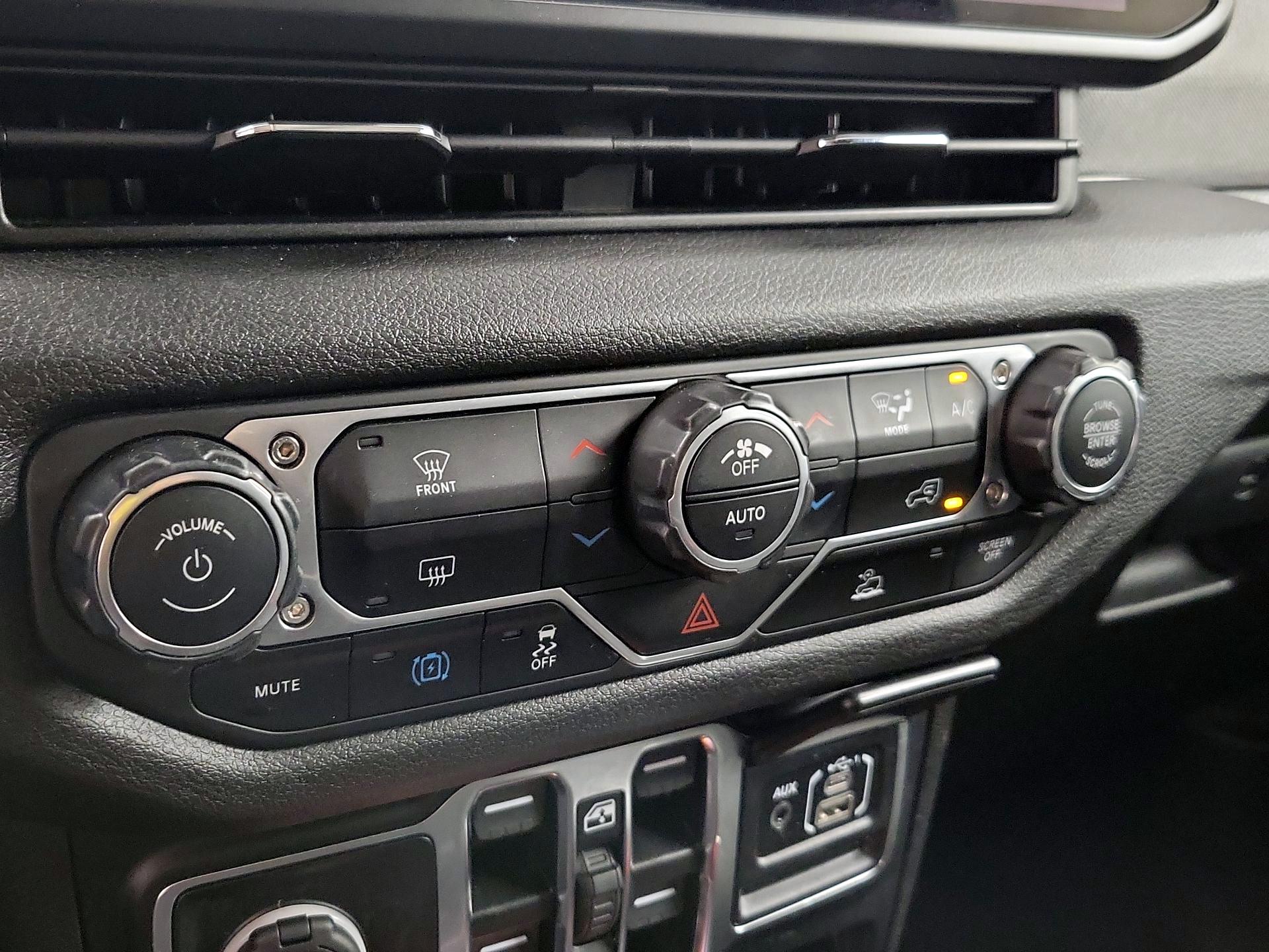 Thumbnail: 2024 Jeep Wrangler - 16